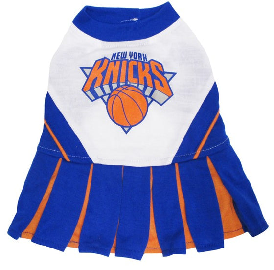 New York Knicks Cheerleader Pets First