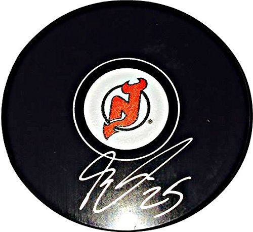 New Jersey Devils Devonte Smith Pelly signed puck