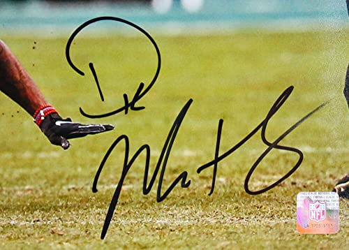 DK Metcalf Signed Seattle Seahawks 16x20 Hurdle FP Photo-Beckett W Hologram Black - 757 Sports Collectibles