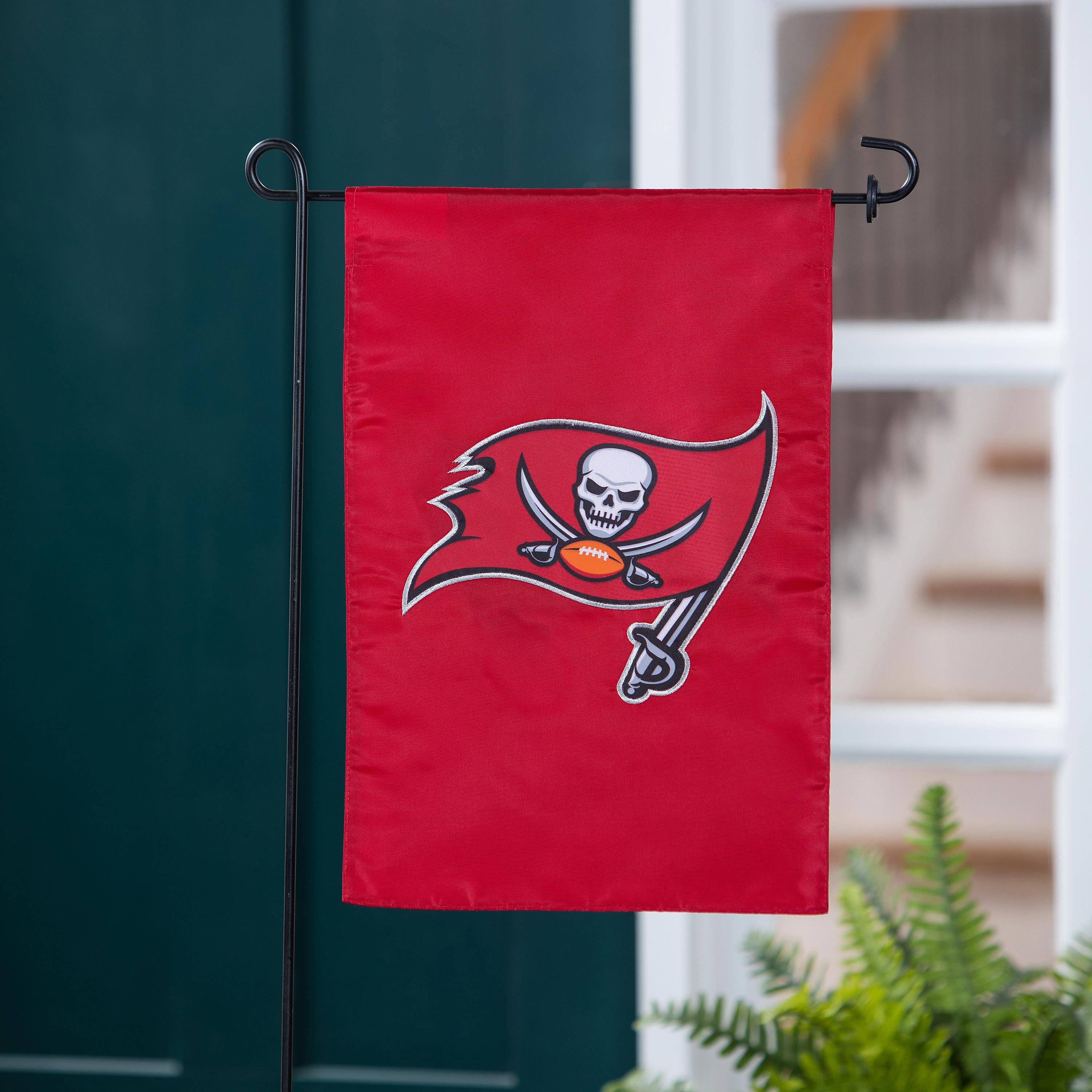 Applique Flag, Gar., Tampa Bay Buccaneers - Sports Collectibles, Sports Memorabilia, Sports Fan Shop, Sports Gifts