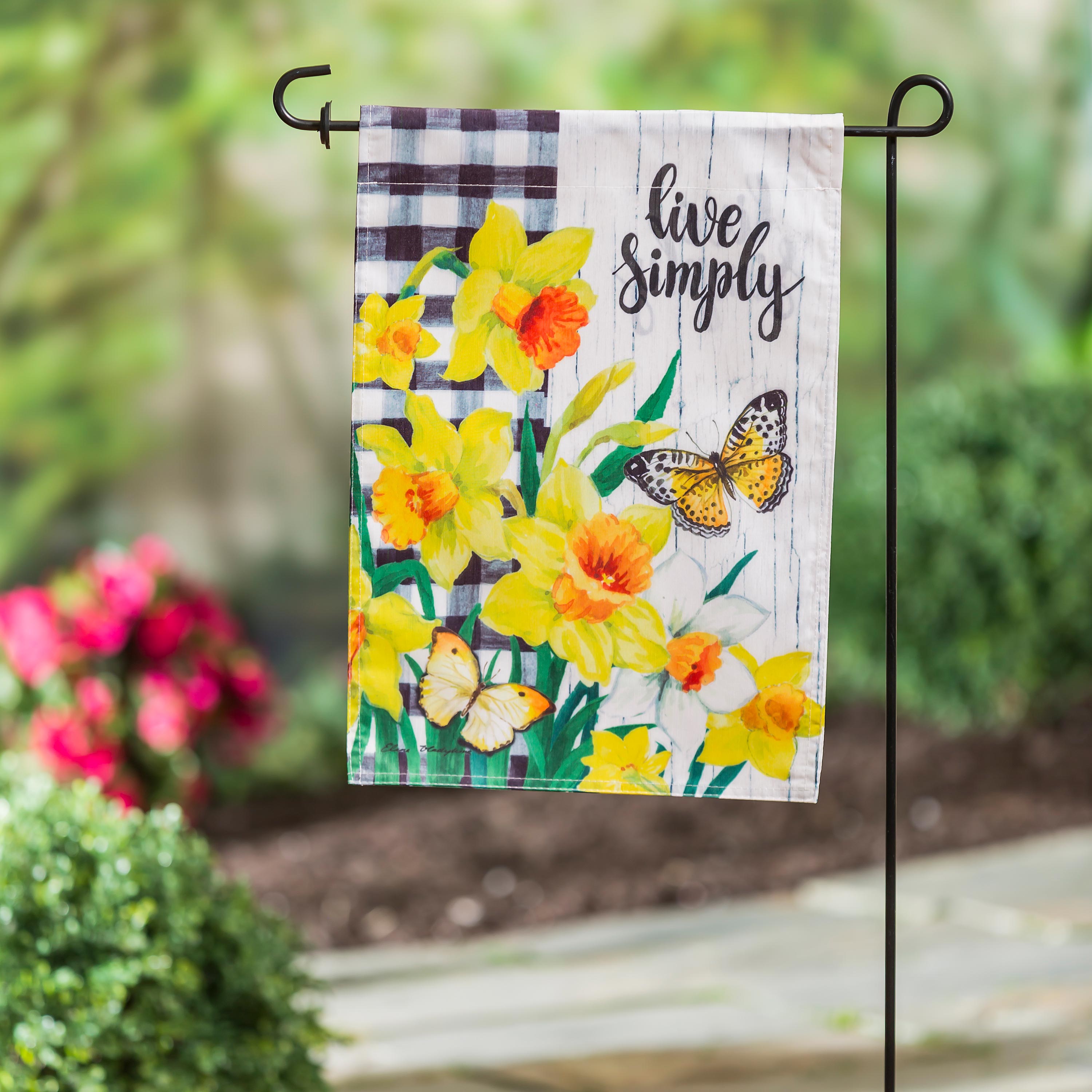 Spring Daffodils Inspirational Check Garden Strie Flag - Sports Collectibles, Sports Memorabilia, Sports Fan Shop, Sports Gifts