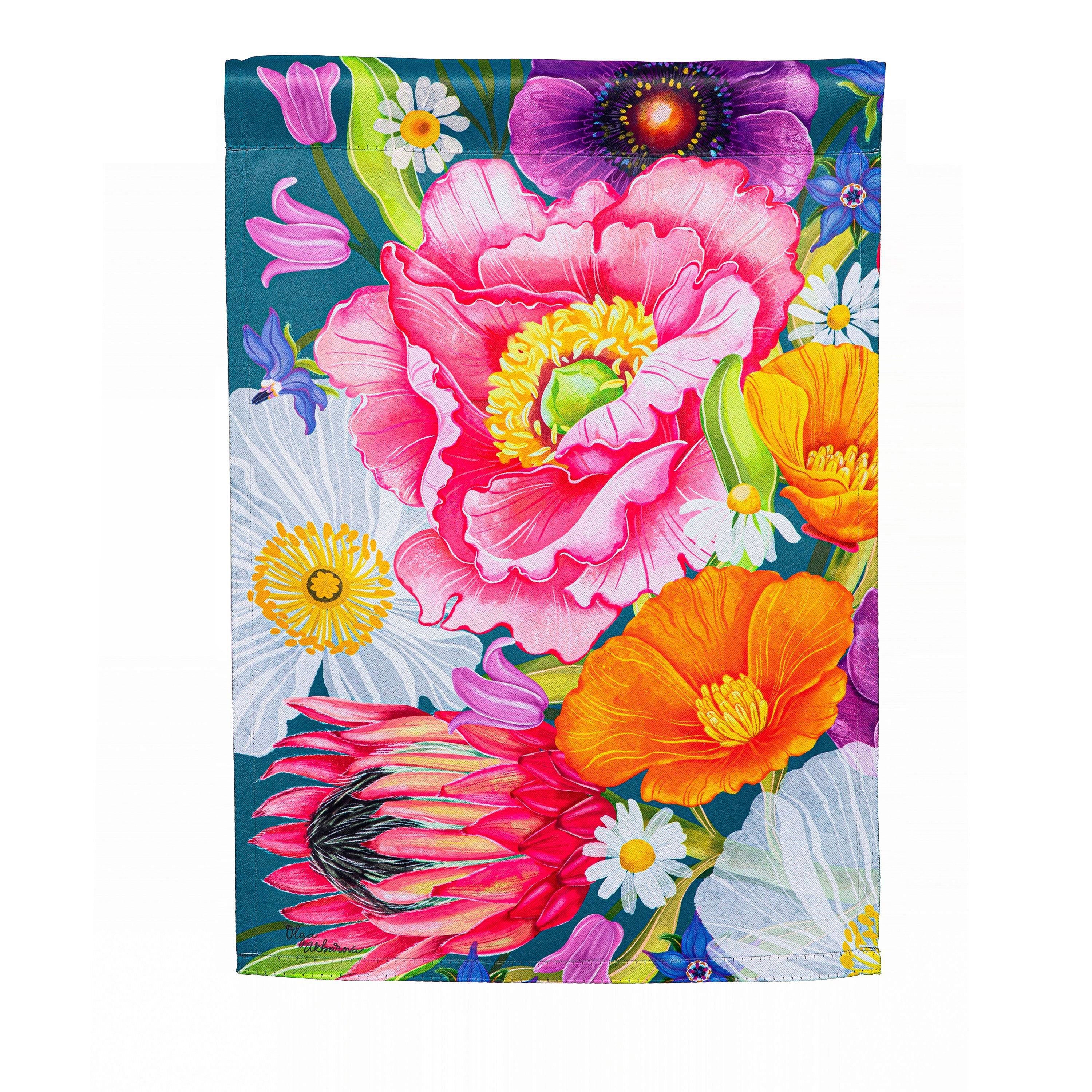 Bold Flowers Suede House Flag - Sports Gifts, Sports Memorabilia, Sports Collectibles, Fan Shop