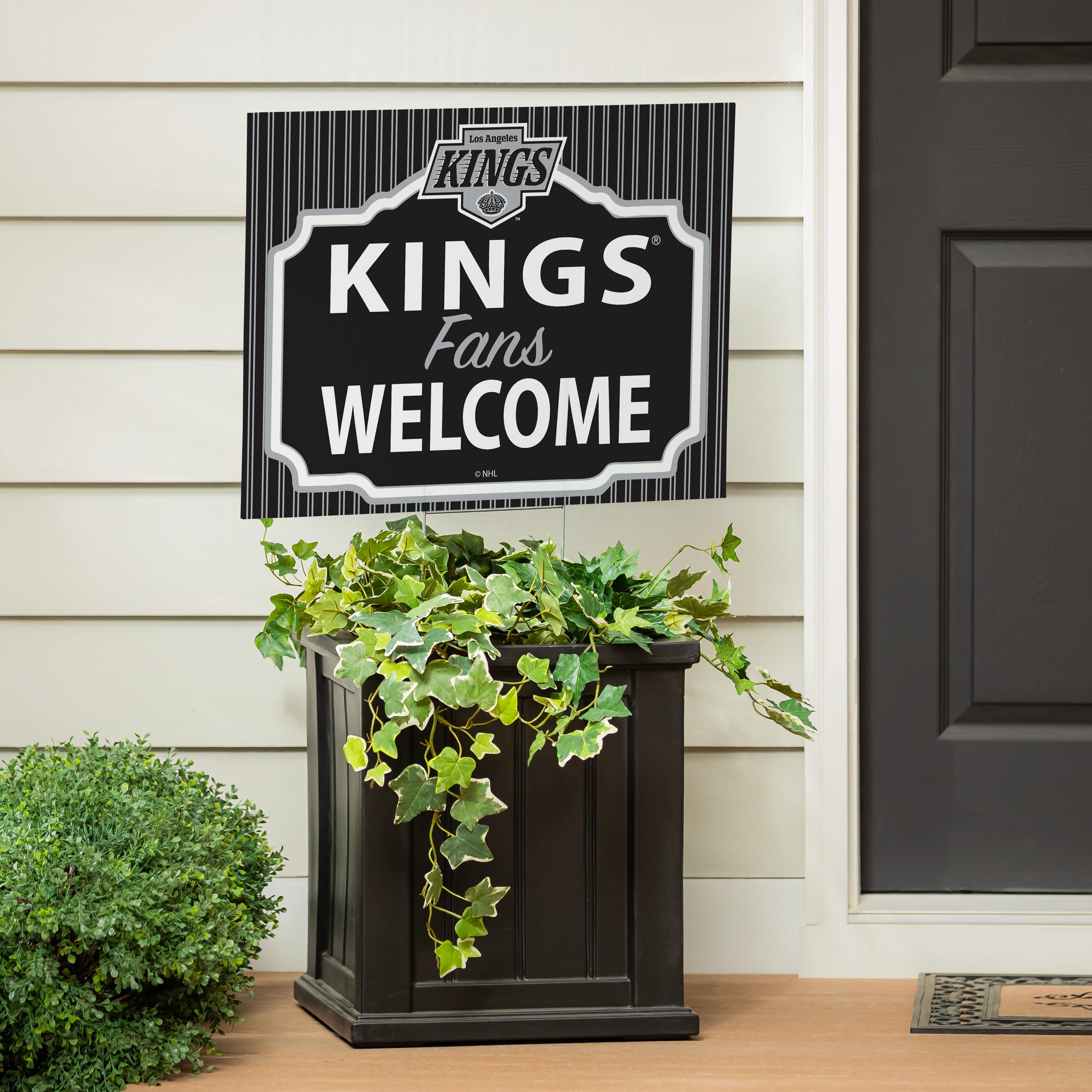 Los Angeles Kings Coroplast Yard Sign, "Fans Welcome" - Sports Collectibles, Sports Memorabilia, Sports Fan Shop, Sports Gifts