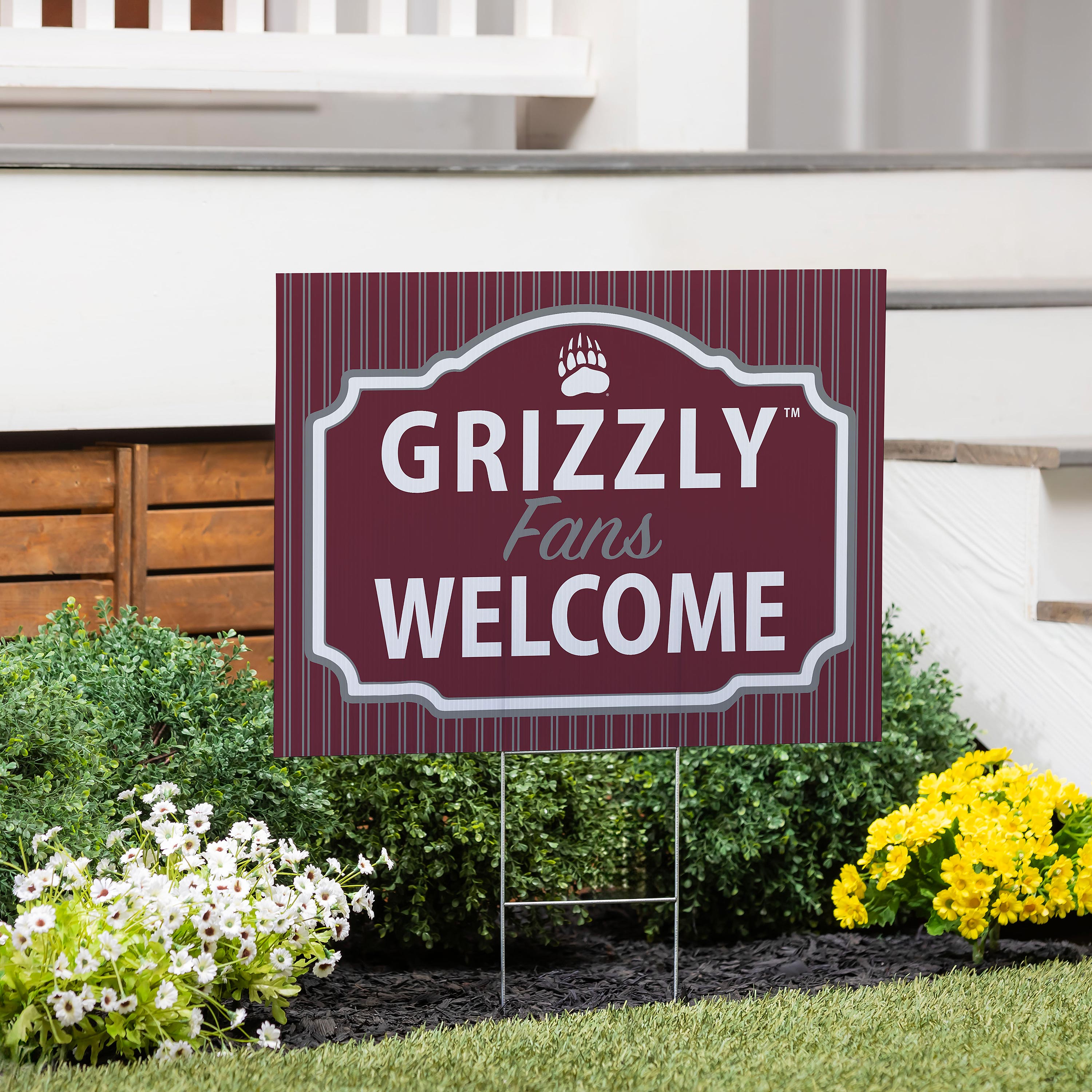 University of Montana Coroplast Yard Sign, "Fans Welcome" - Sports Collectibles, Sports Memorabilia, Sports Fan Shop, Sports Gifts