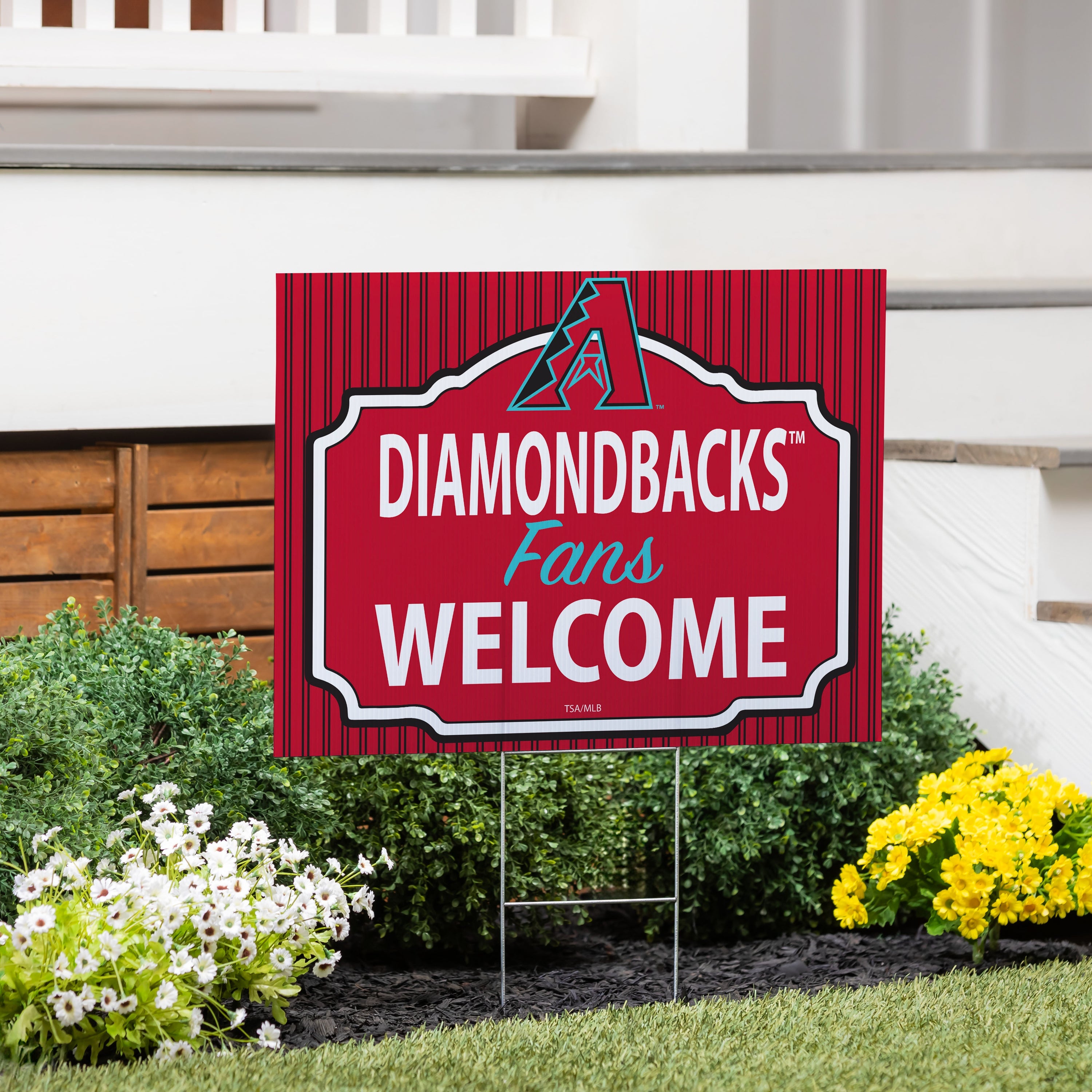 Arizona Diamondbacks Coroplast Yard Sign, "Fans Welcome" - Sports Collectibles, Sports Memorabilia, Sports Fan Shop, Sports Gifts