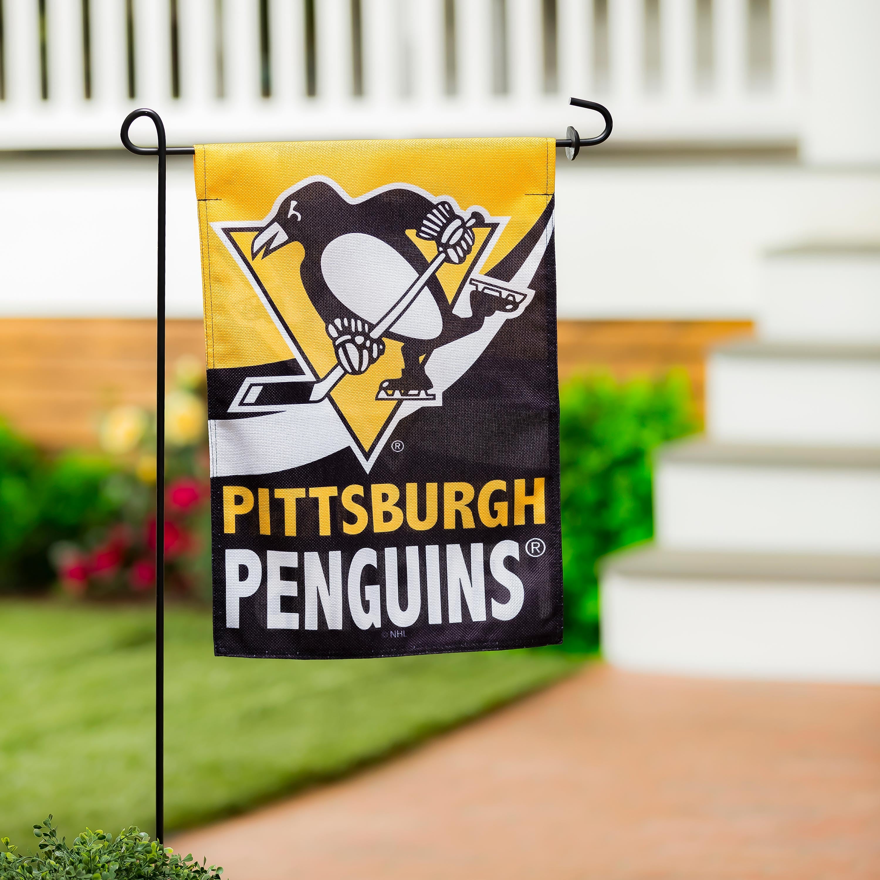 NHL Hockey Burlap Garden Flag, Pittsburgh Penguins - Sports Gifts, Sports Memorabilia, Sports Collectibles, Fan Shop