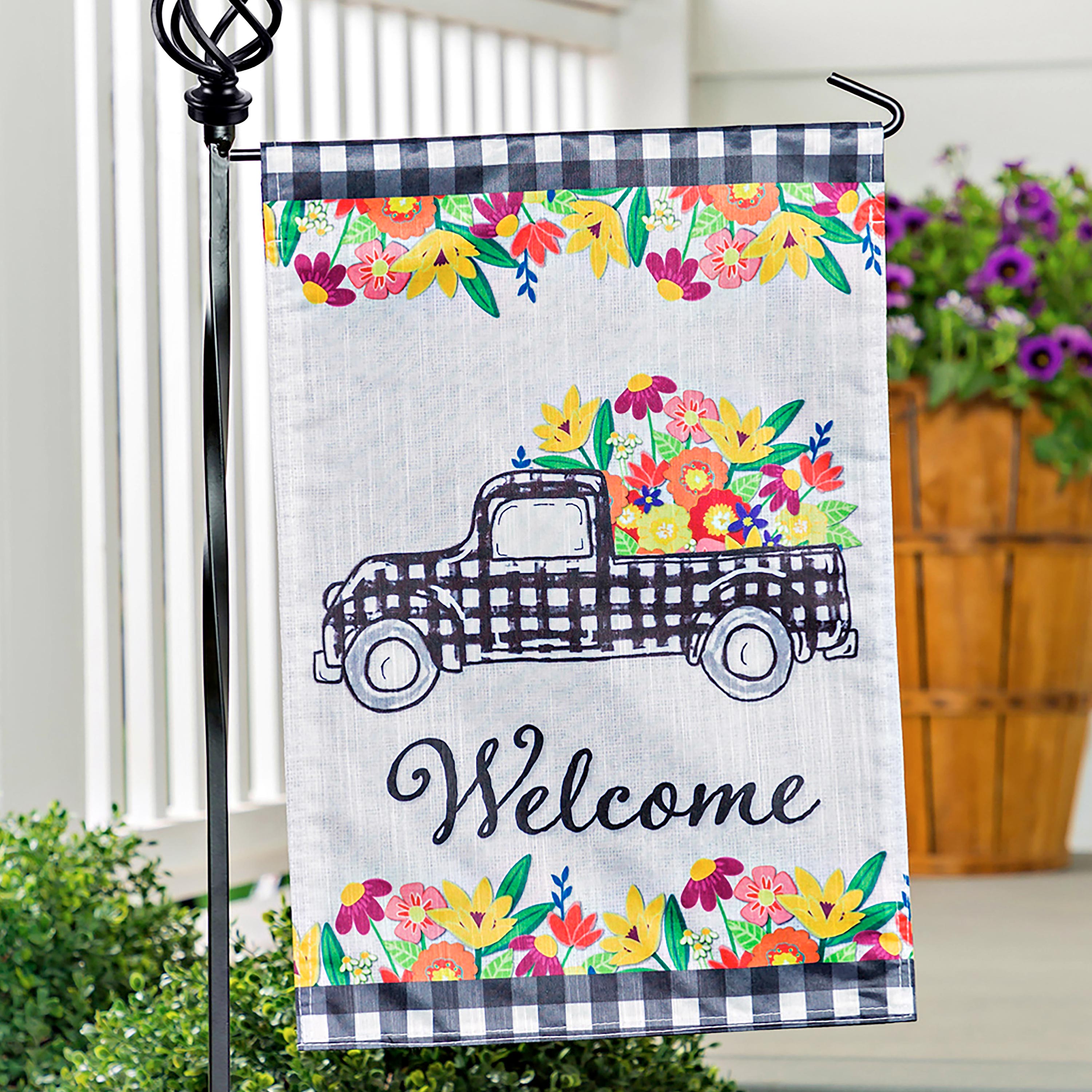 Plaid Truck Floral Garden Strié Flag - Sports Collectibles, Sports Memorabilia, Sports Fan Shop, Sports Gifts