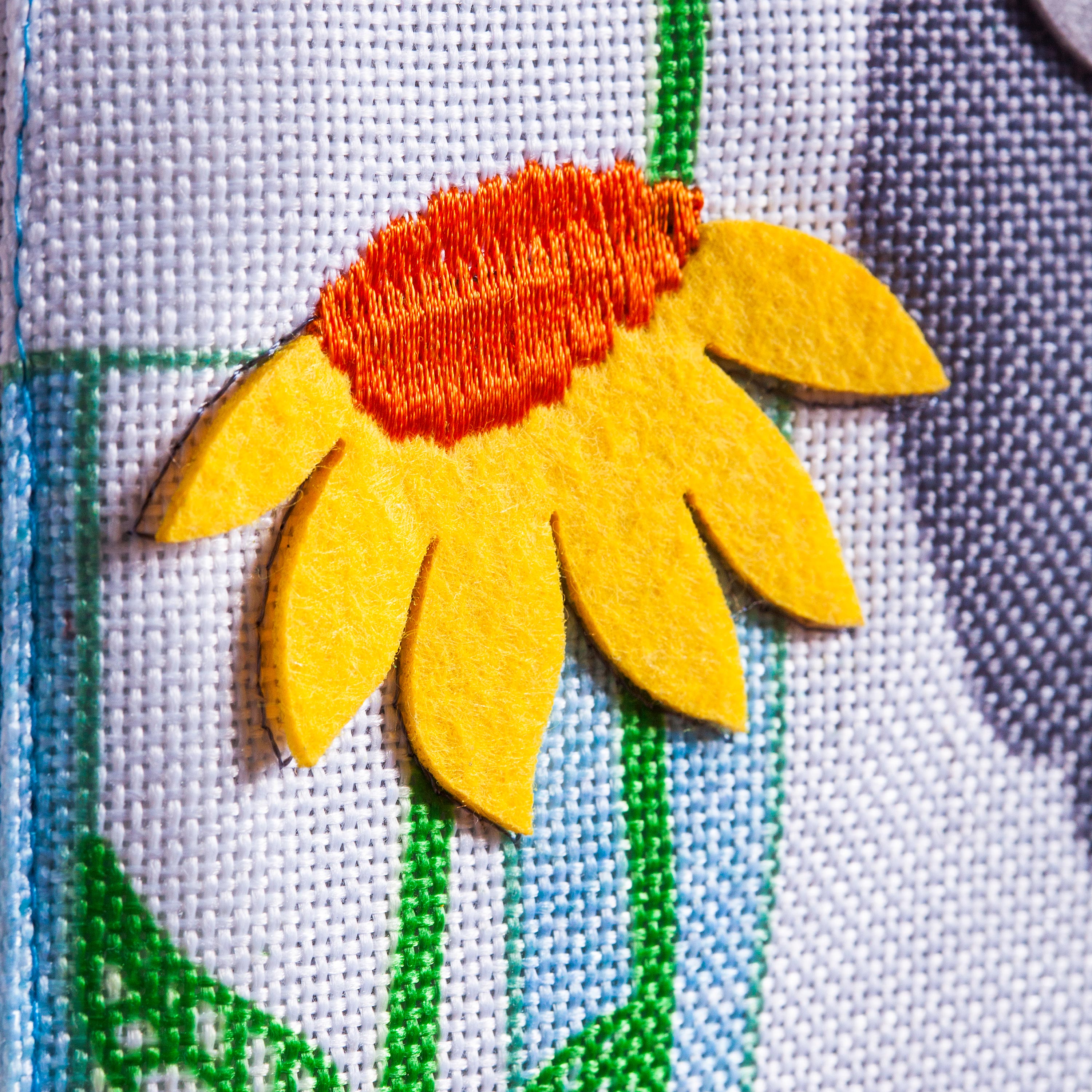 Portly Birds Garden Burlap Flag - Sports Gifts, Sports Memorabilia, Sports Collectibles, Fan Shop