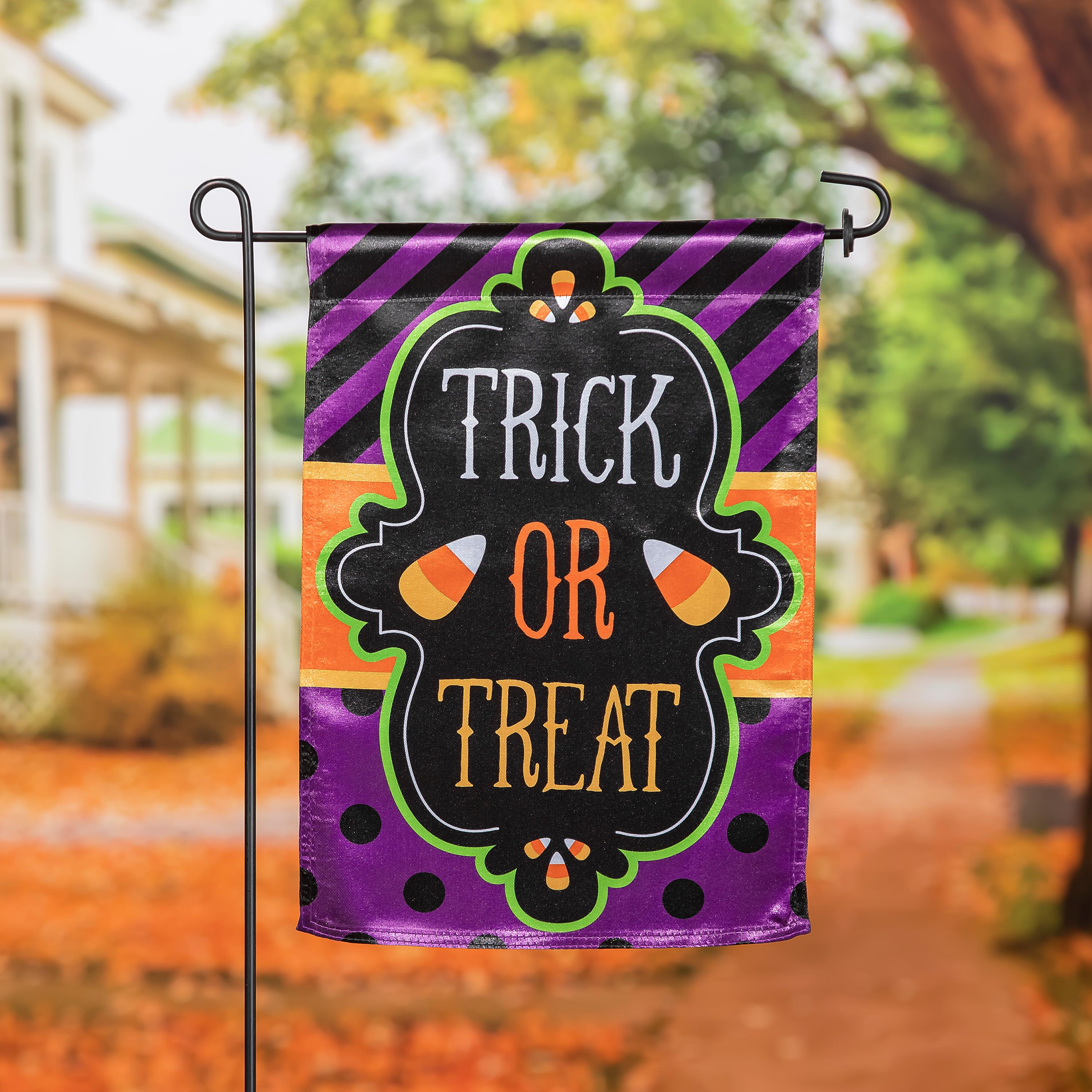 Trick or Treat Garden Lustre Flag - Sports Collectibles, Sports Memorabilia, Sports Fan Shop, Sports Gifts