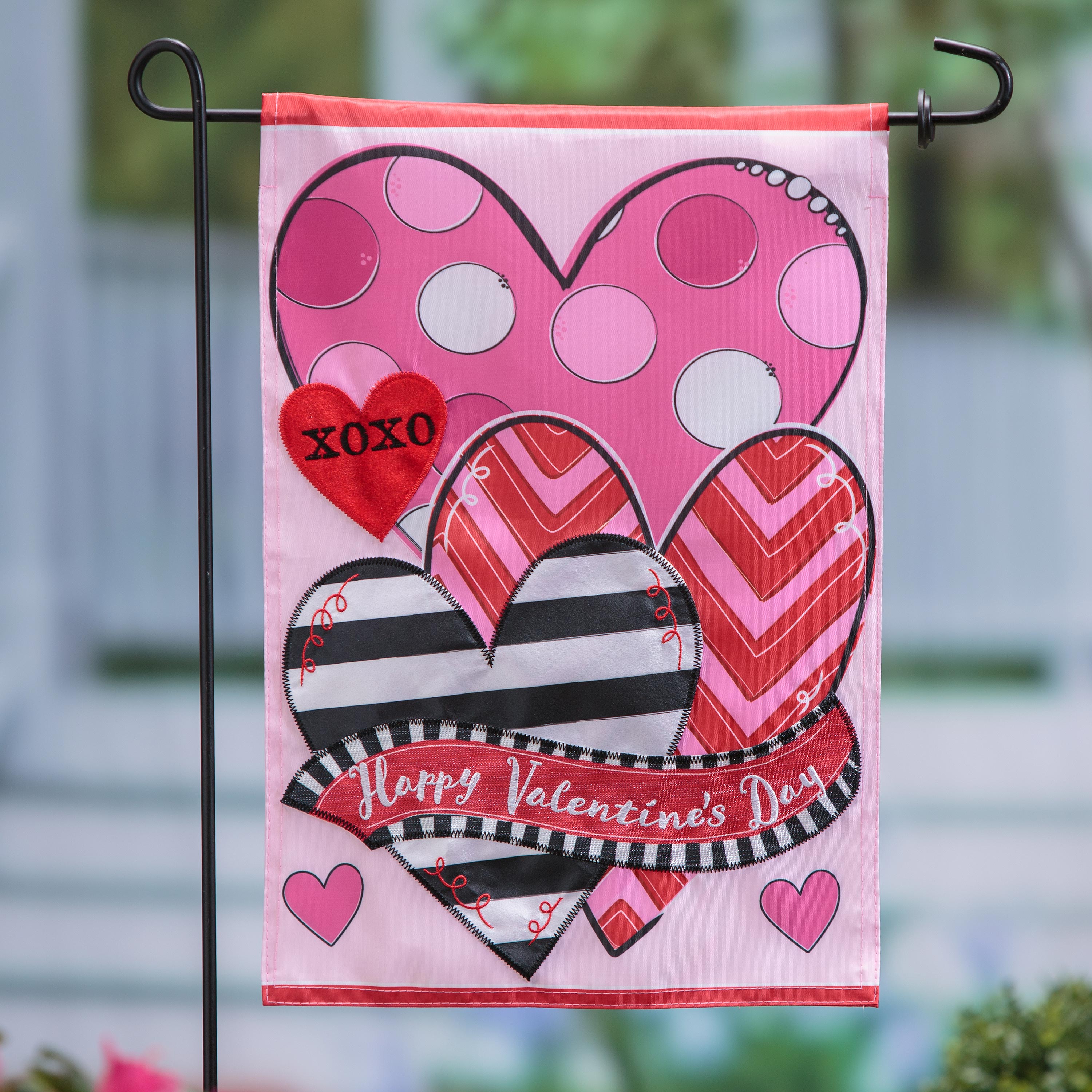 Happy Valentine's Day Sweethearts Applique Garden Flag - Sports Collectibles, Sports Memorabilia, Sports Fan Shop, Sports Gifts