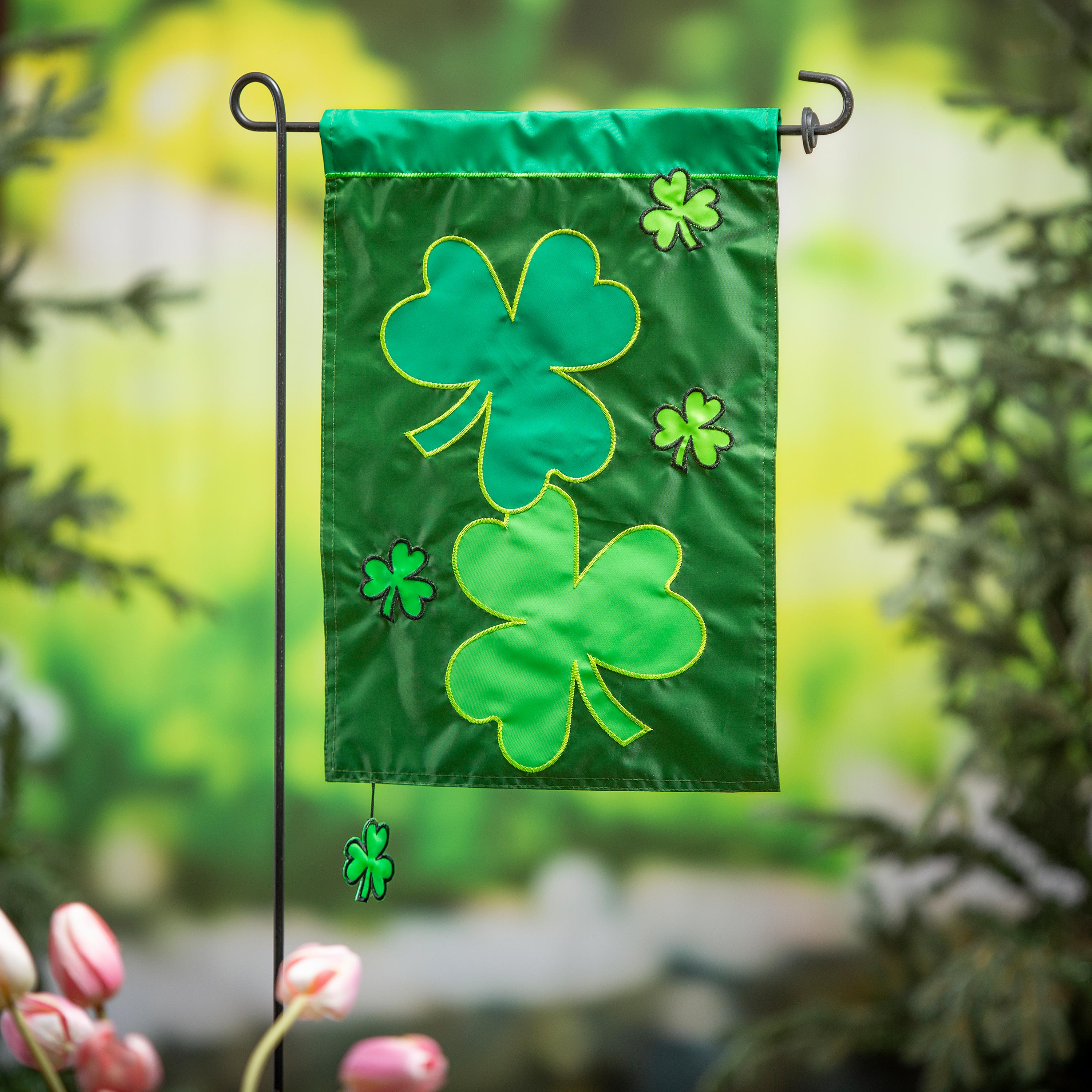 Shamrock's Basic Applique Garden Flag - Sports Gifts, Sports Memorabilia, Sports Collectibles, Fan Shop
