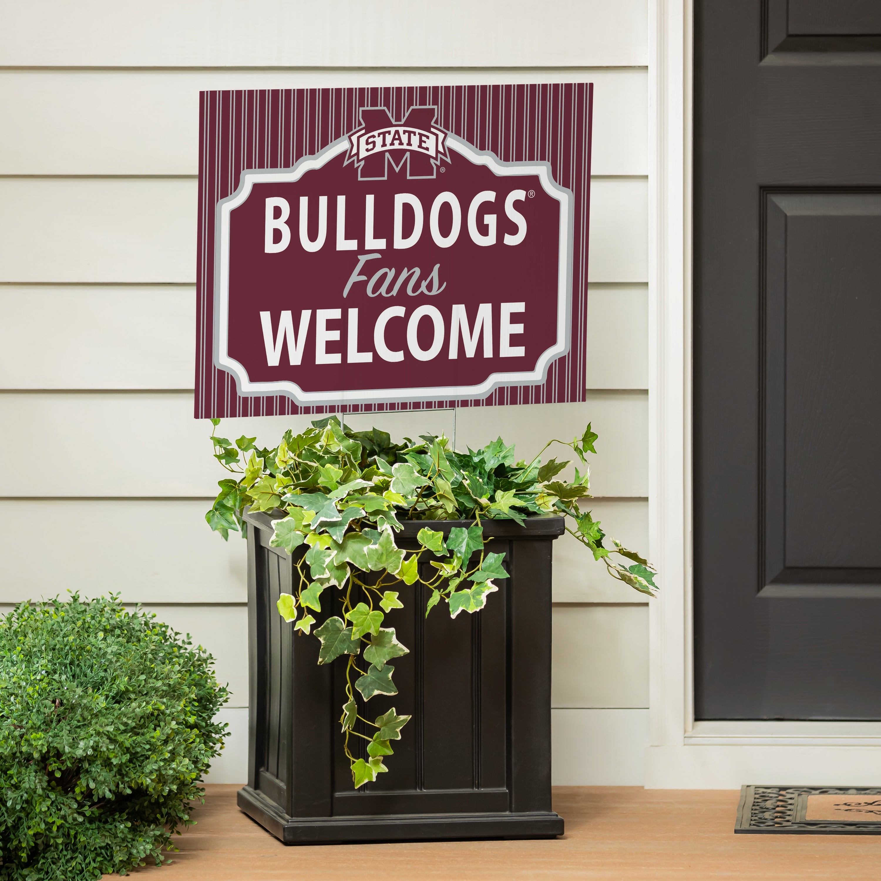 Mississippi State University Coroplast Yard Sign, "Fans Welcome" - Sports Collectibles, Sports Memorabilia, Sports Fan Shop, Sports Gifts