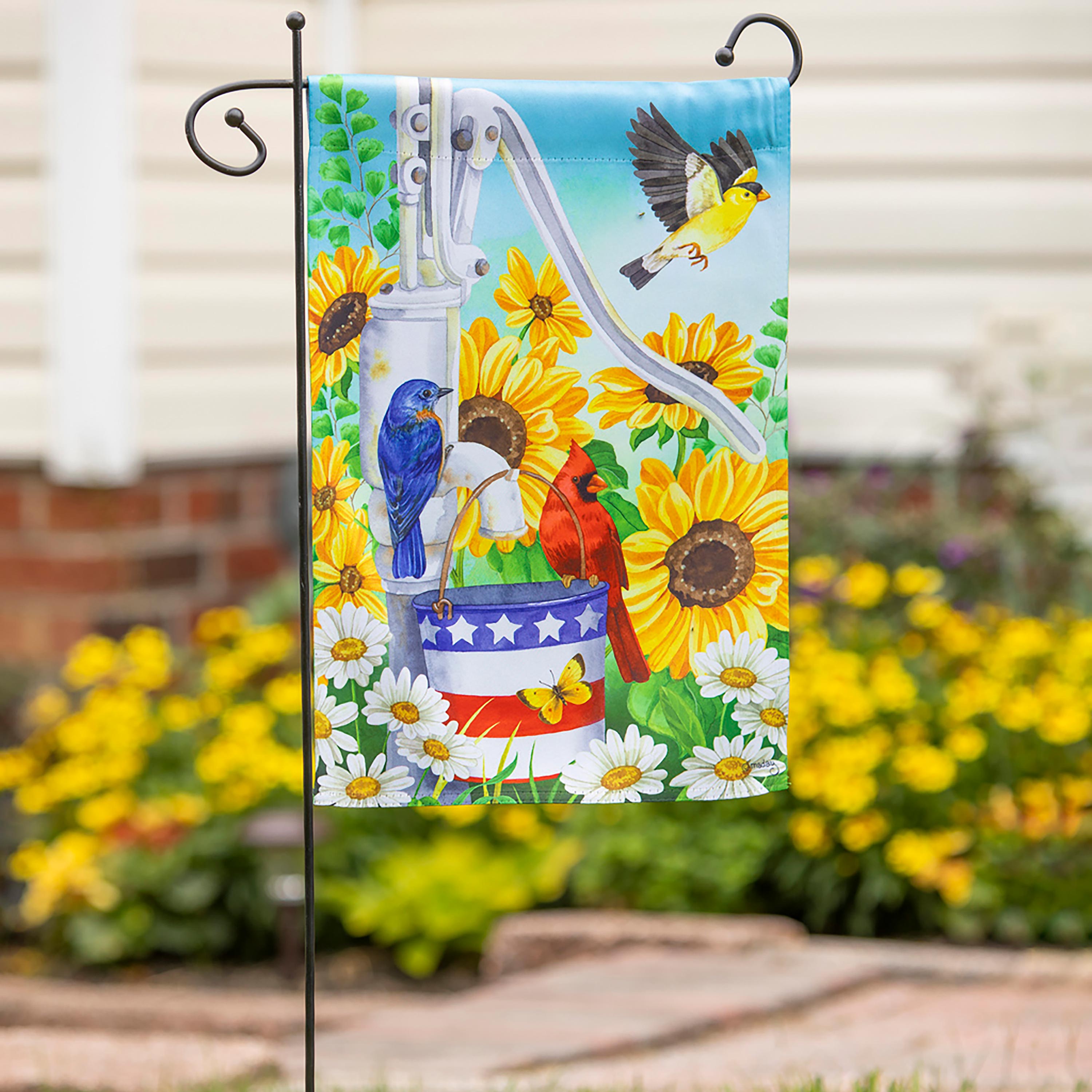 Patriotic Pump Garden Suede Flag - Sports Collectibles, Sports Memorabilia, Sports Fan Shop, Sports Gifts