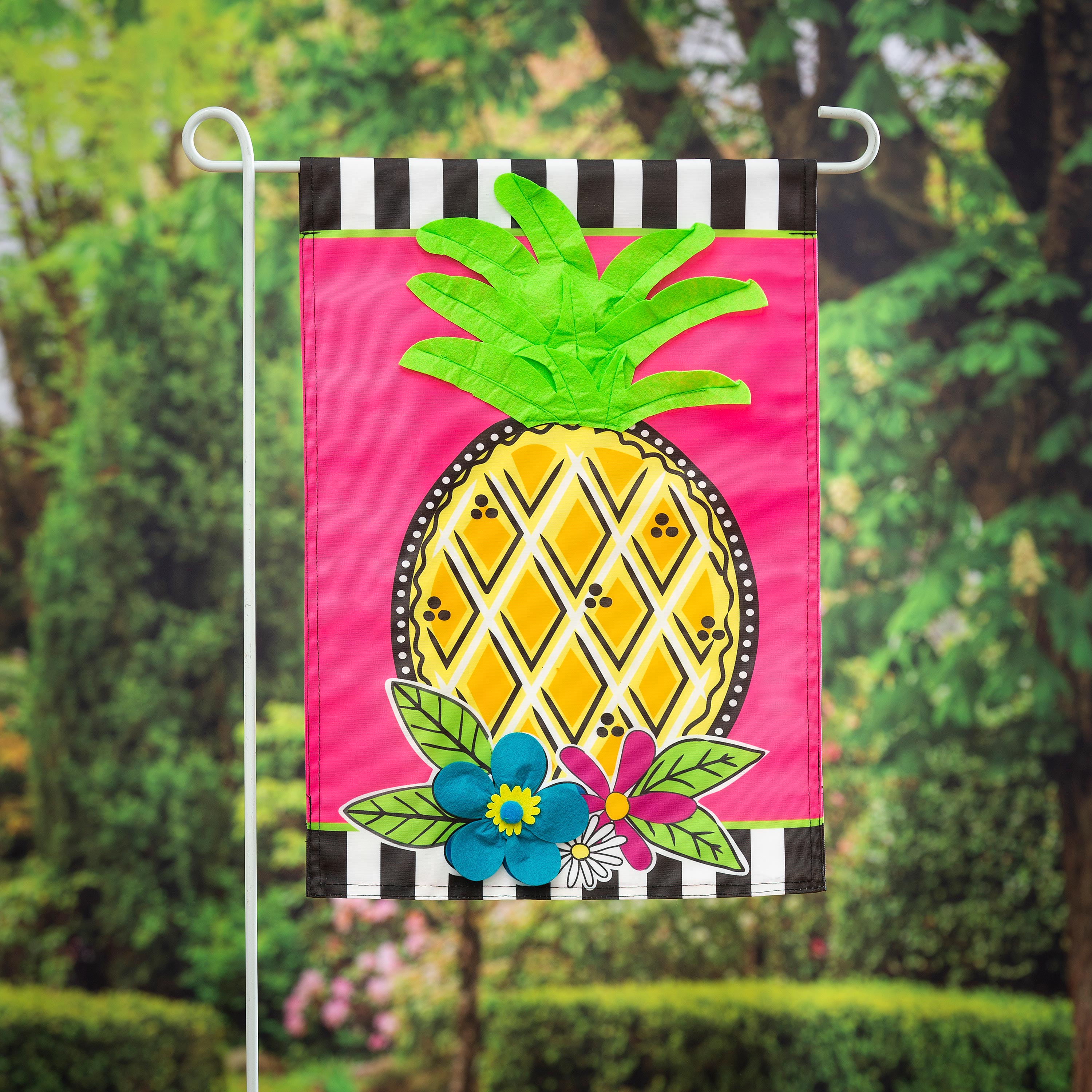 Bright Pineapple Garden Applique Flag - Sports Gifts, Sports Memorabilia, Sports Collectibles, Fan Shop