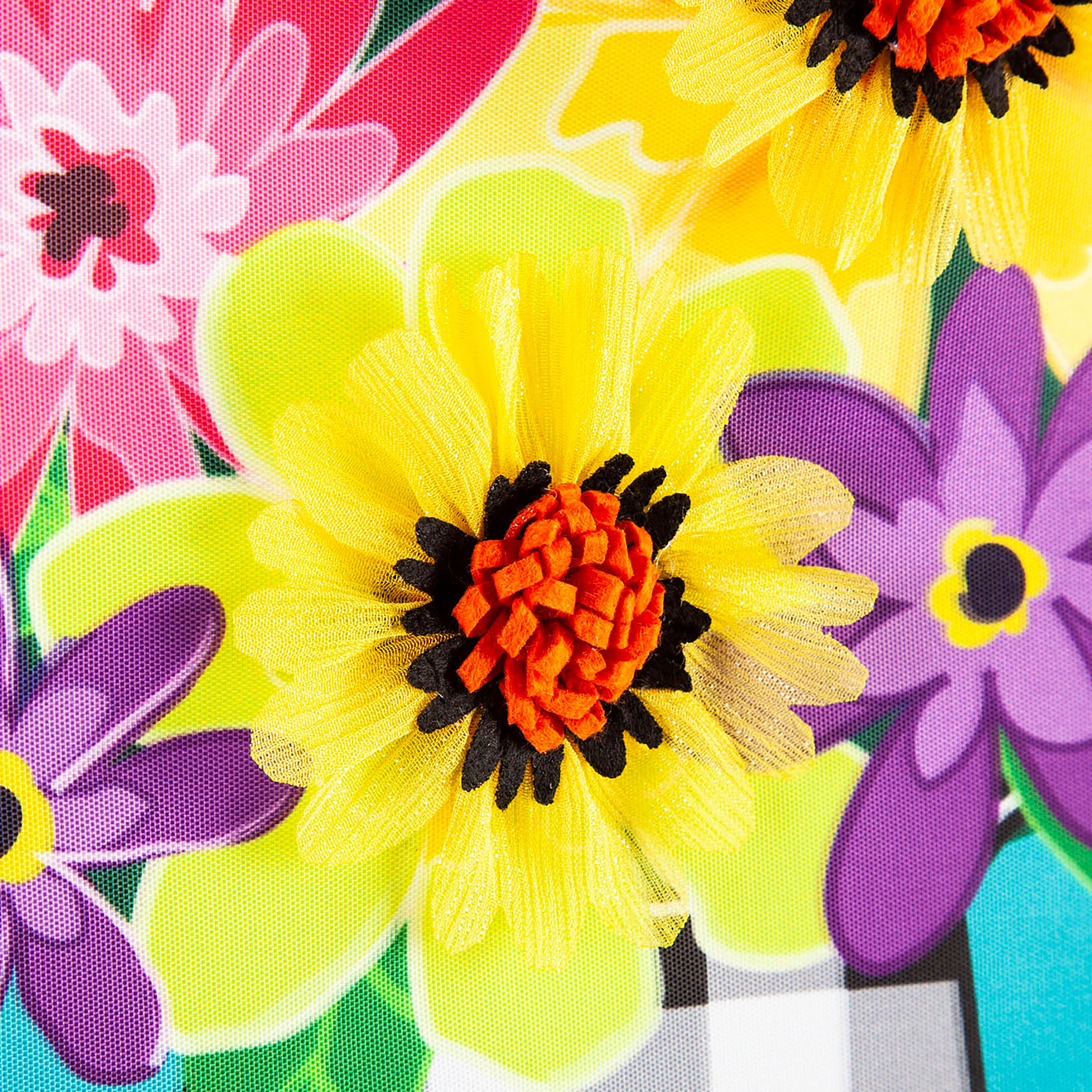 Buffalo Check Watering Can Garden Applique Flag - Sports Collectibles, Sports Memorabilia, Sports Fan Shop, Sports Gifts