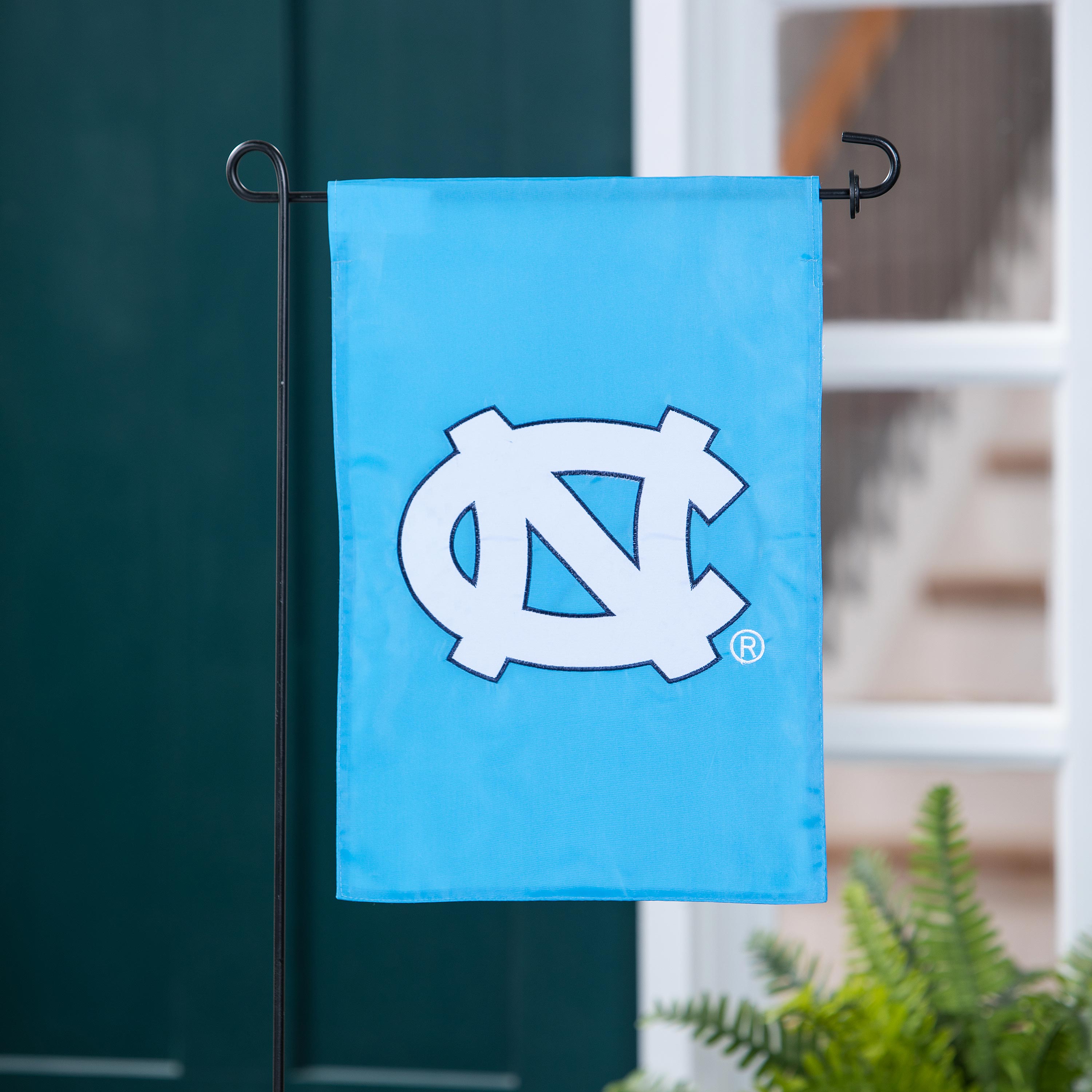 Applique Flag, Gar., University of North Carolina - Sports Collectibles, Sports Memorabilia, Sports Fan Shop, Sports Gifts