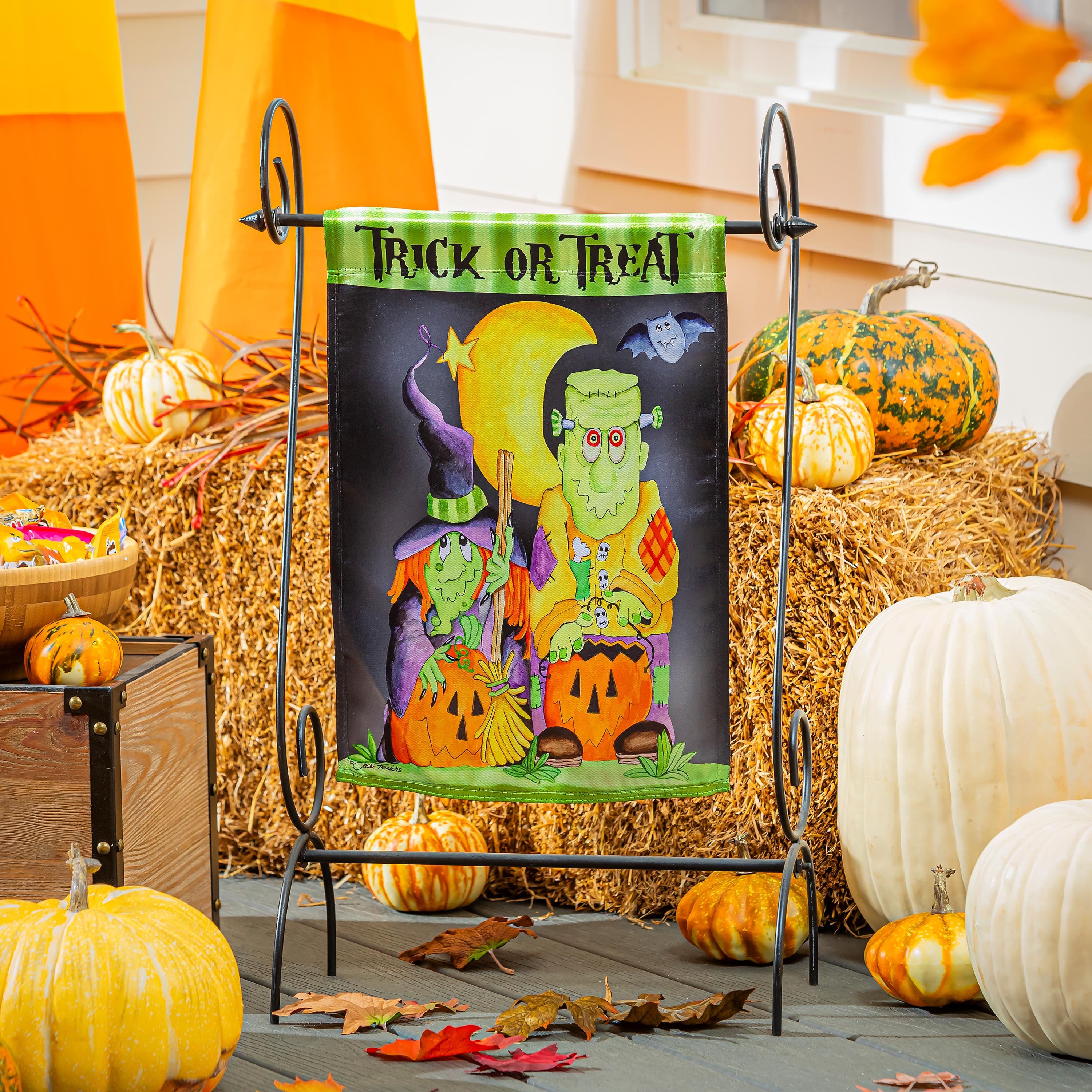 Scary Trick or Treat Lustre Garden Flag - Sports Gifts, Sports Memorabilia, Sports Collectibles, Fan Shop