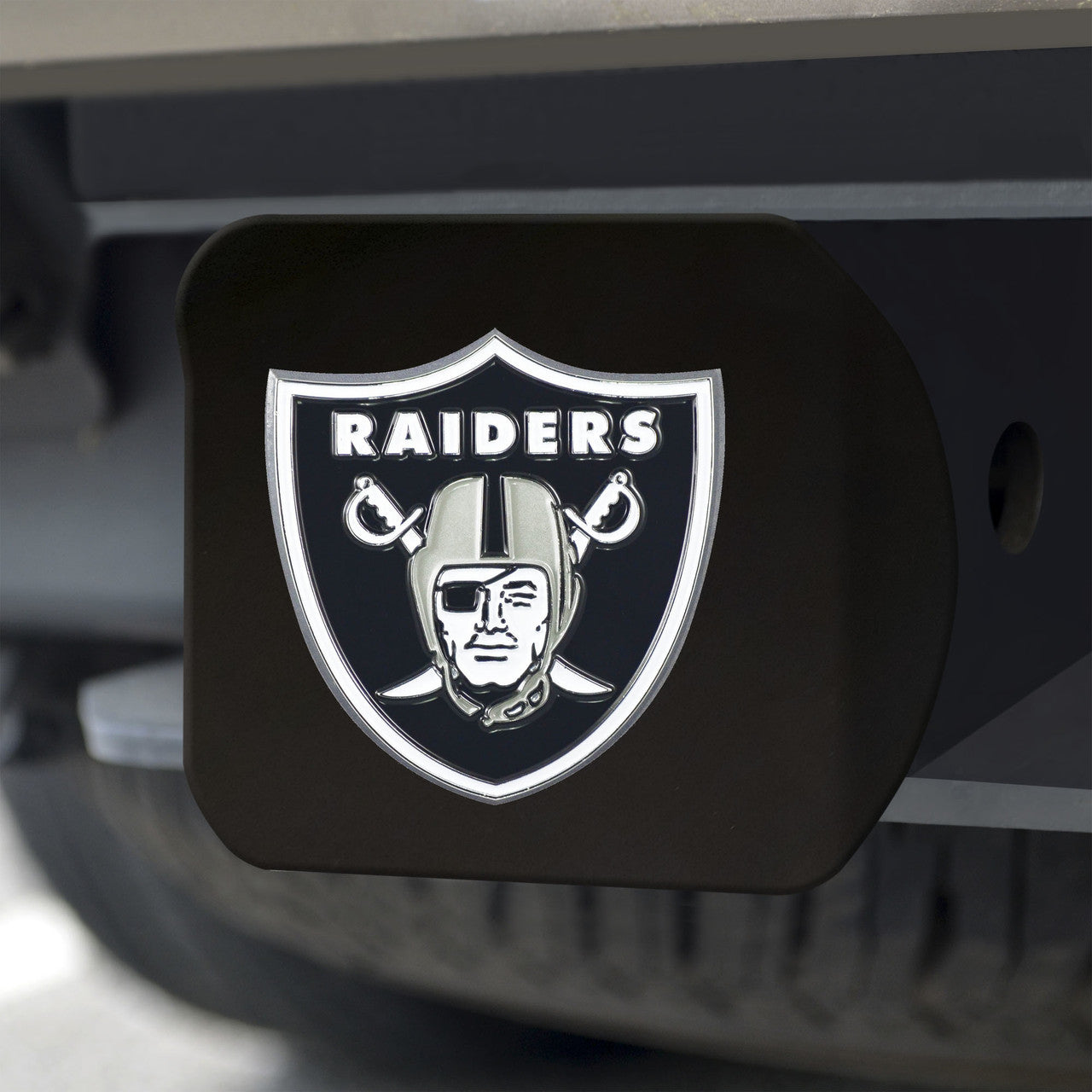 Las Vegas Raiders Hitch Cover Color Emblem on Black - Sports Collectibles, Sports Memorabilia, Sports Fan Shop, Sports Gifts
