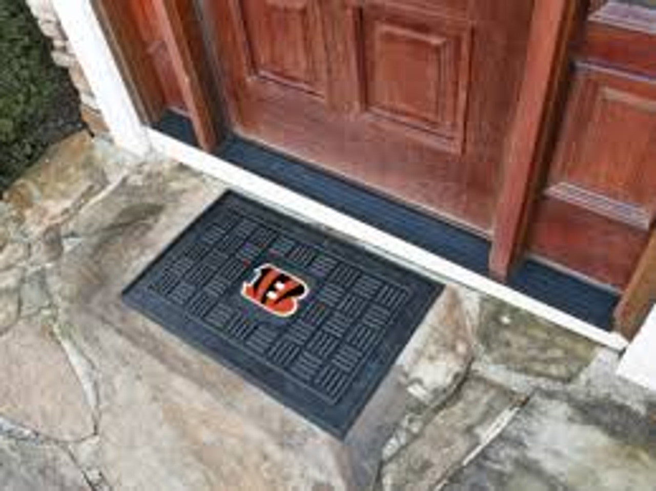 Cincinnati Bengals Door Mat 19x30 Medallion - Special Order - Sports Collectibles, Sports Memorabilia, Sports Fan Shop, Sports Gifts