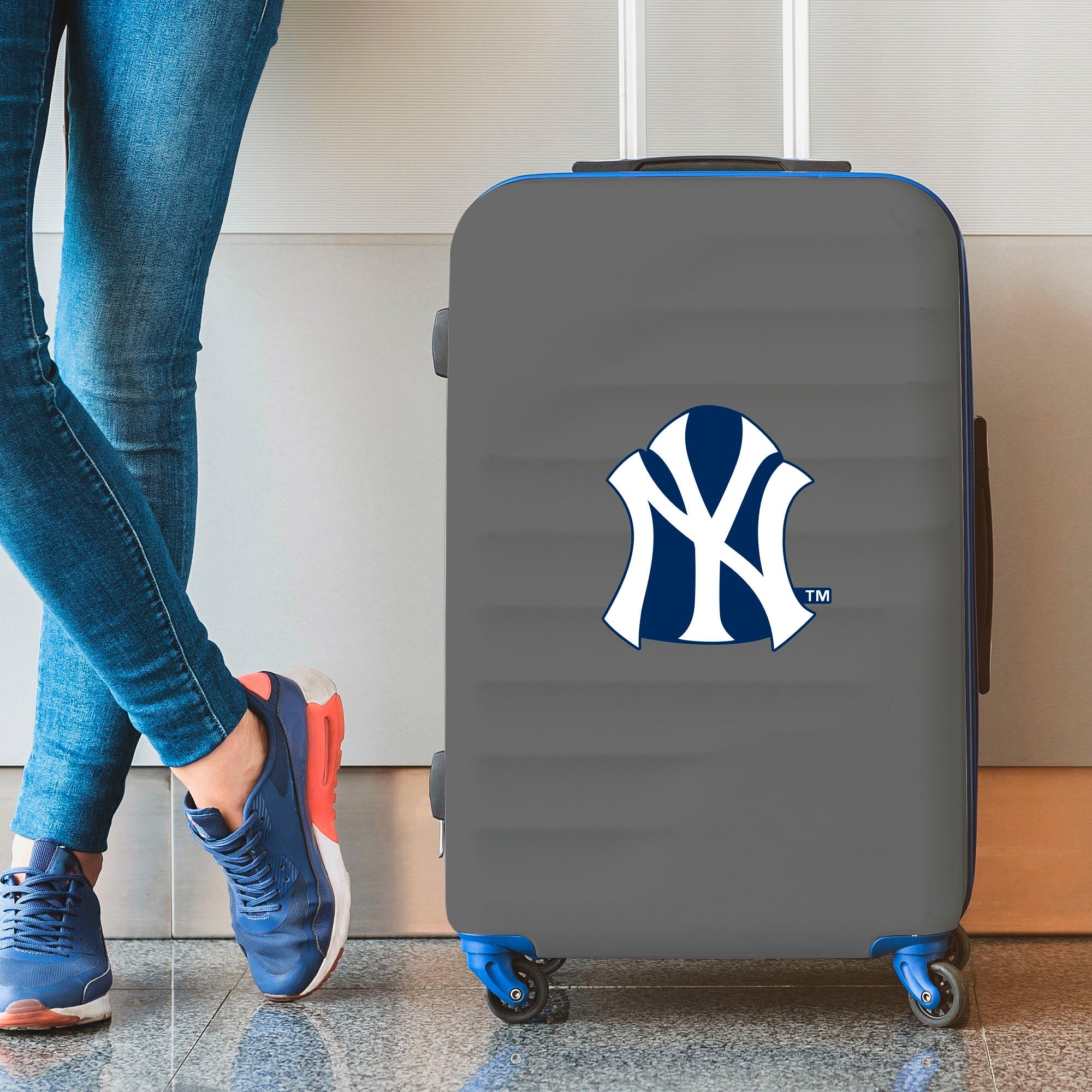 MLB - New York Yankees Large Decal - Sports Gifts, Sports Memorabilia, Sports Collectibles, Fan Shop