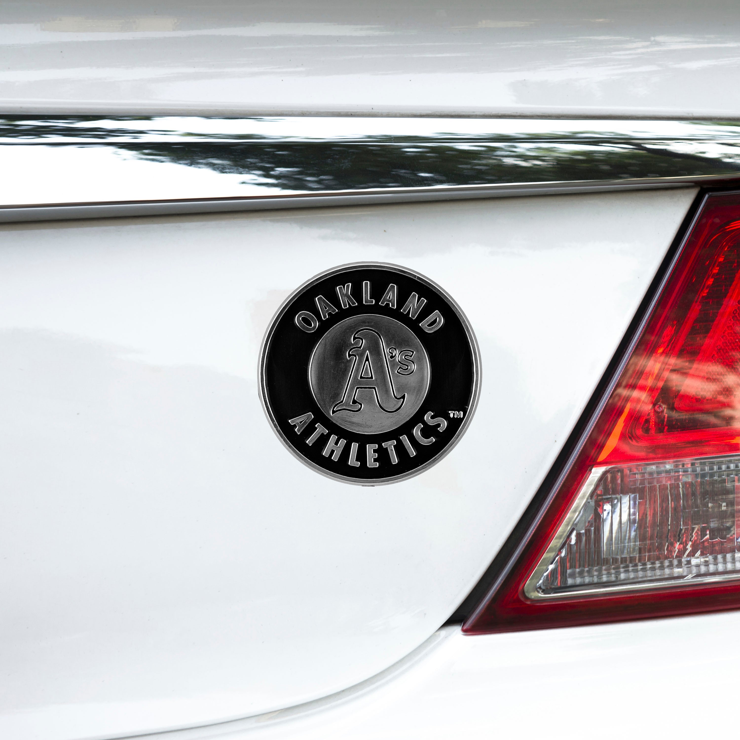 MLB - Oakland Athletics Plastic Chrome Emblem - Sports Gifts, Sports Memorabilia, Sports Collectibles, Fan Shop