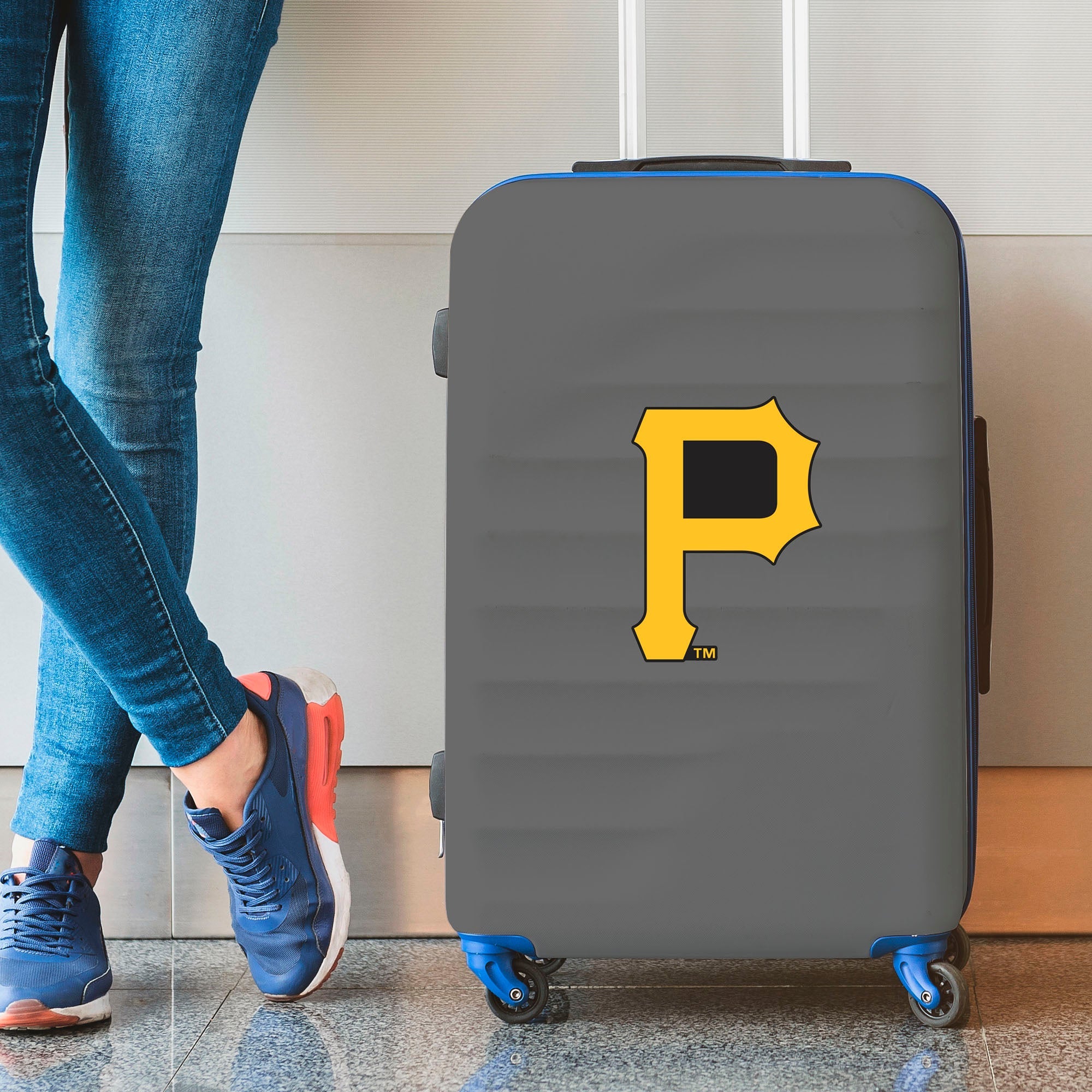 MLB - Pittsburgh Pirates Large Decal - Sports Gifts, Sports Memorabilia, Sports Collectibles, Fan Shop
