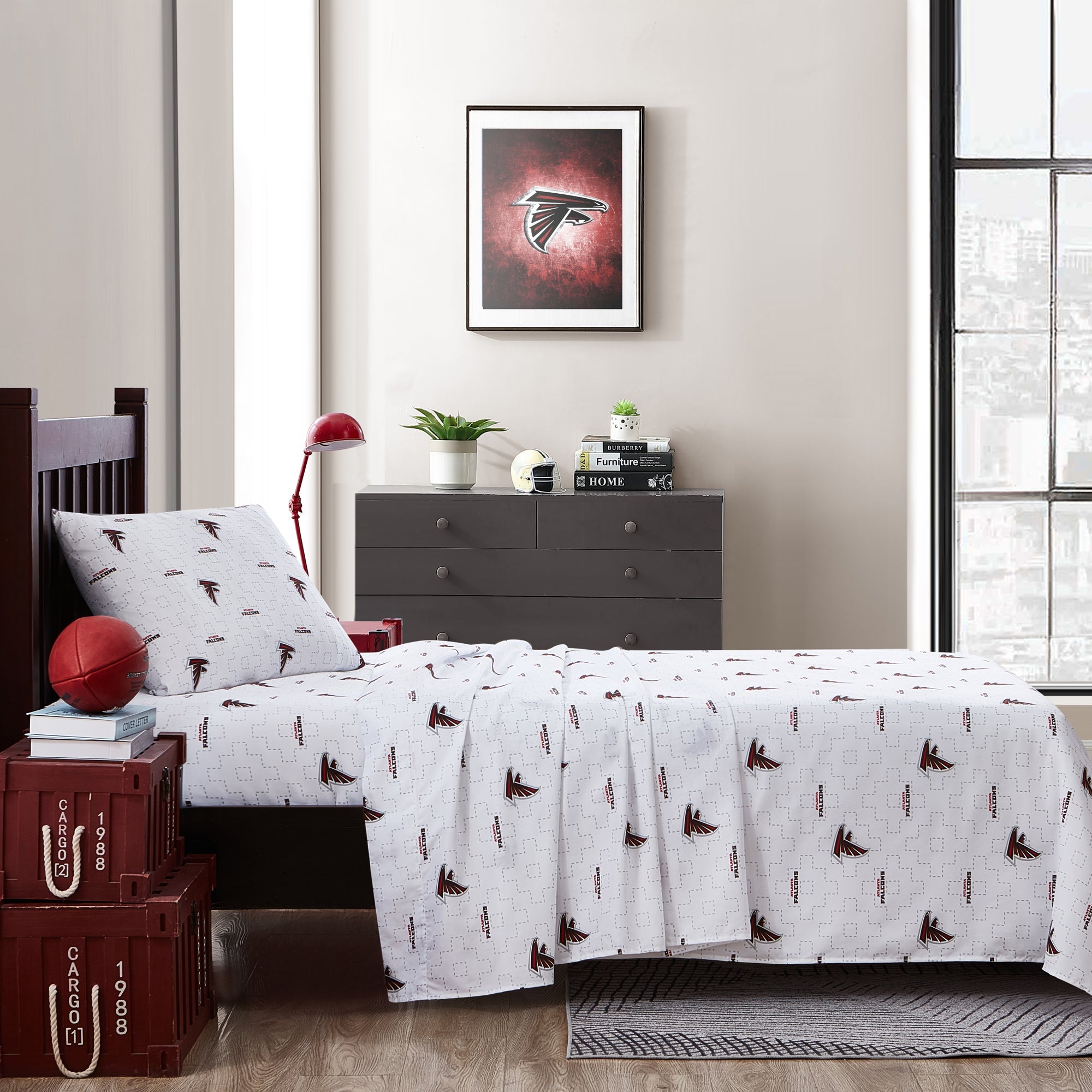 Atlanta Falcons Twin 'Scatter' Sheet Set - Officially licensed bedding featuring ultra-soft, wrinkle-resistant microfiber, adorned with the iconic Falcons logo. Includes one flat sheet, one fitted sheet, and one pillowcase for ultimate comfort and team pride.