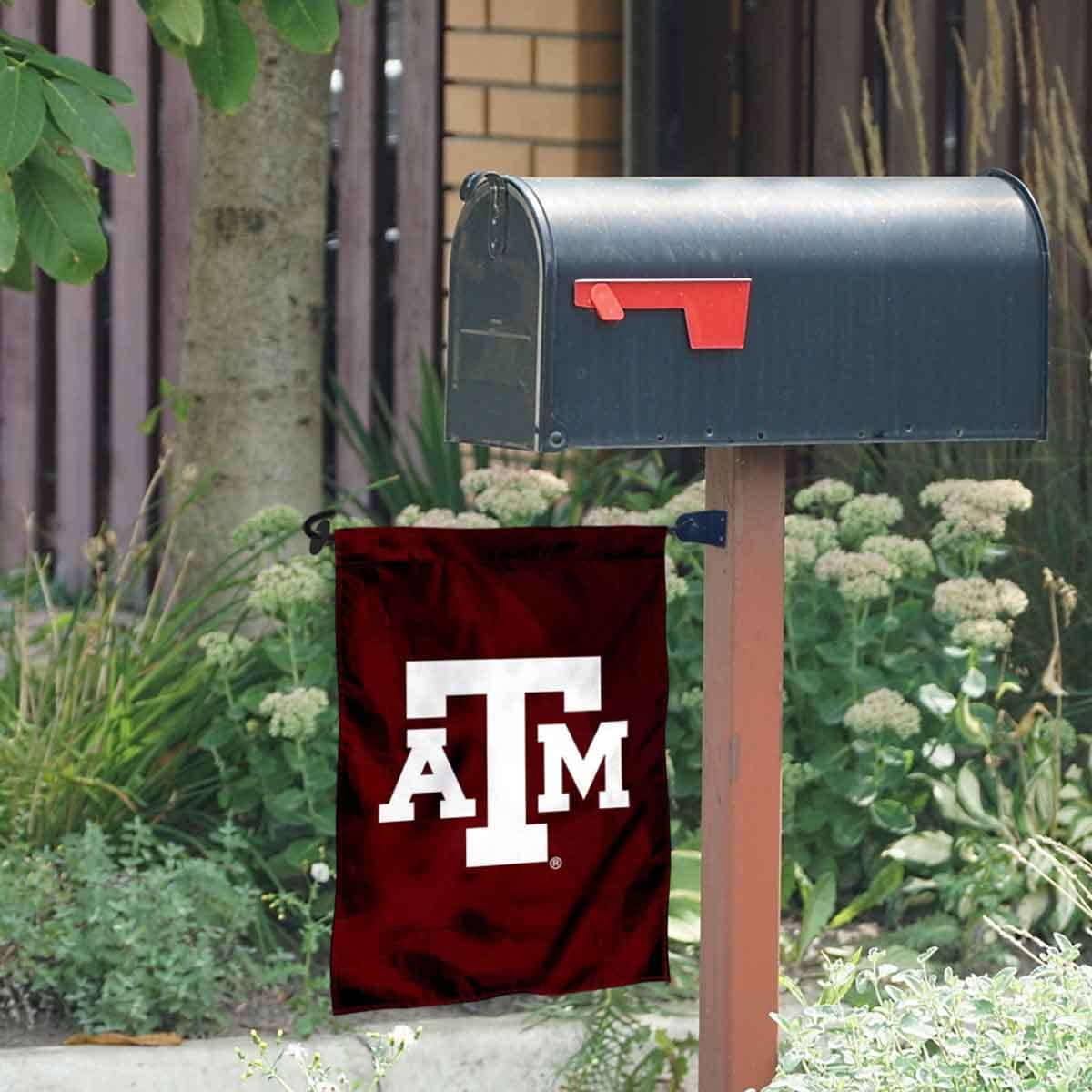 Aggies Garden Flag and Mailbox Post Pole Mount Holder Set - Sports Collectibles, Sports Memorabilia, Sports Fan Shop, Sports Gifts