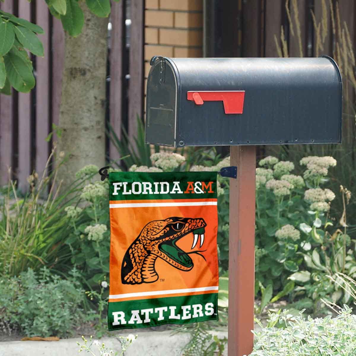 College Flags & Banners Co. Florida A&M Rattlers Garden Flag and Mailbox Post Pole Mount Holder Set - Sports Collectibles, Sports Memorabilia, Sports Fan Shop, Sports Gifts