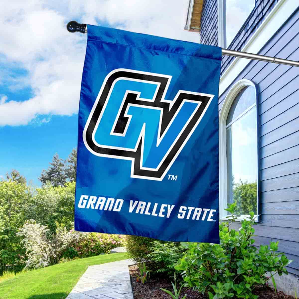 Grand Valley State House Flag with Flag Pole Set - Sports Collectibles, Sports Memorabilia, Sports Fan Shop, Sports Gifts