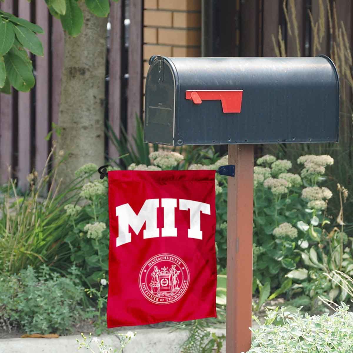 MIT Engineers Garden Flag and Mailbox Post Pole Mount Holder Set - Sports Collectibles, Sports Memorabilia, Sports Fan Shop, Sports Gifts