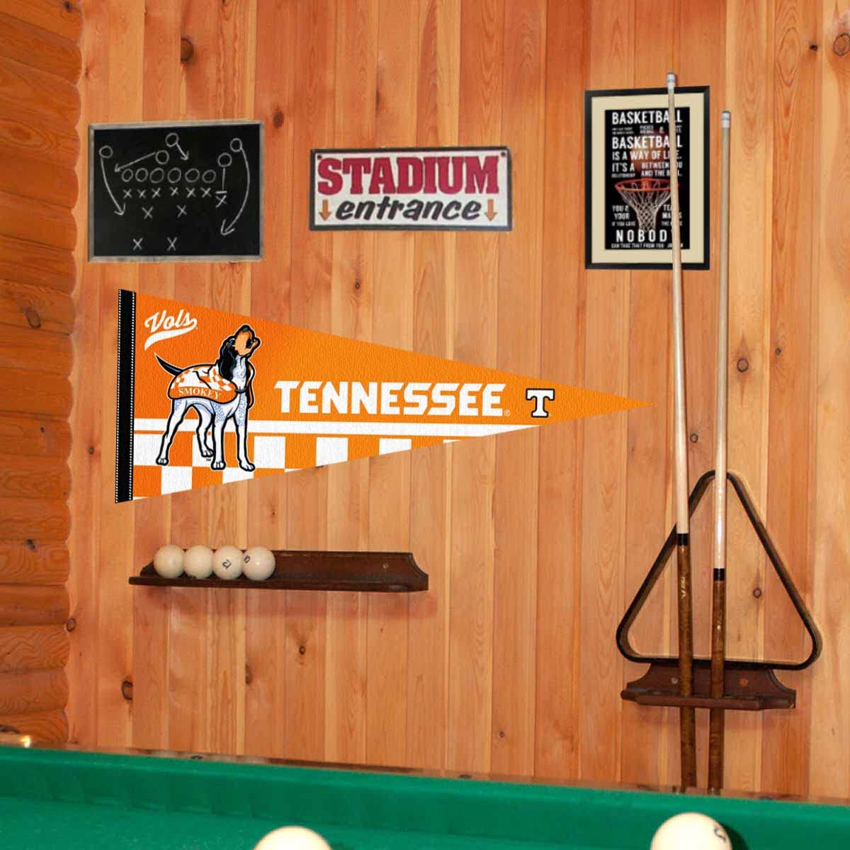 Tennessee Volunteers Mascot Smokey Pennant Banner Flag - Sports Collectibles, Sports Memorabilia, Sports Fan Shop, Sports Gifts