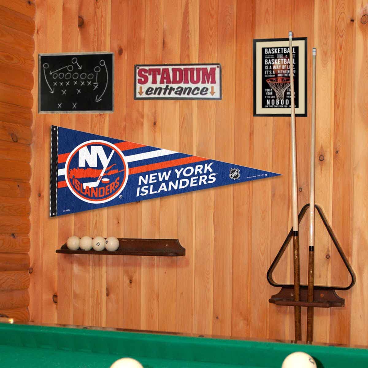 New York Islanders Pennant Flag and Wall Tack Pads Mounts - Sports Collectibles, Sports Memorabilia, Sports Fan Shop, Sports Gifts