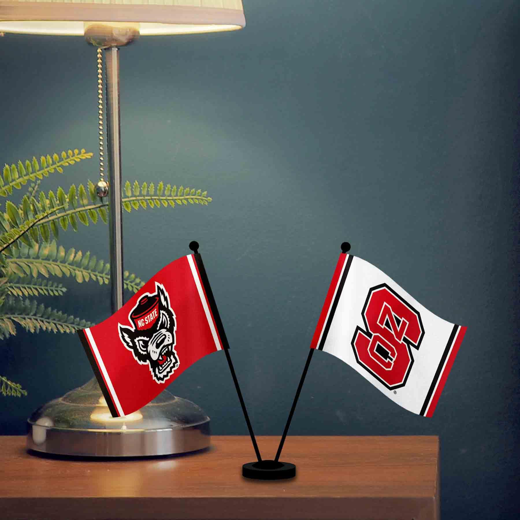 North Carolina State Wolfpack Desk and Table Top Flags - Sports Collectibles, Sports Memorabilia, Sports Fan Shop, Sports Gifts