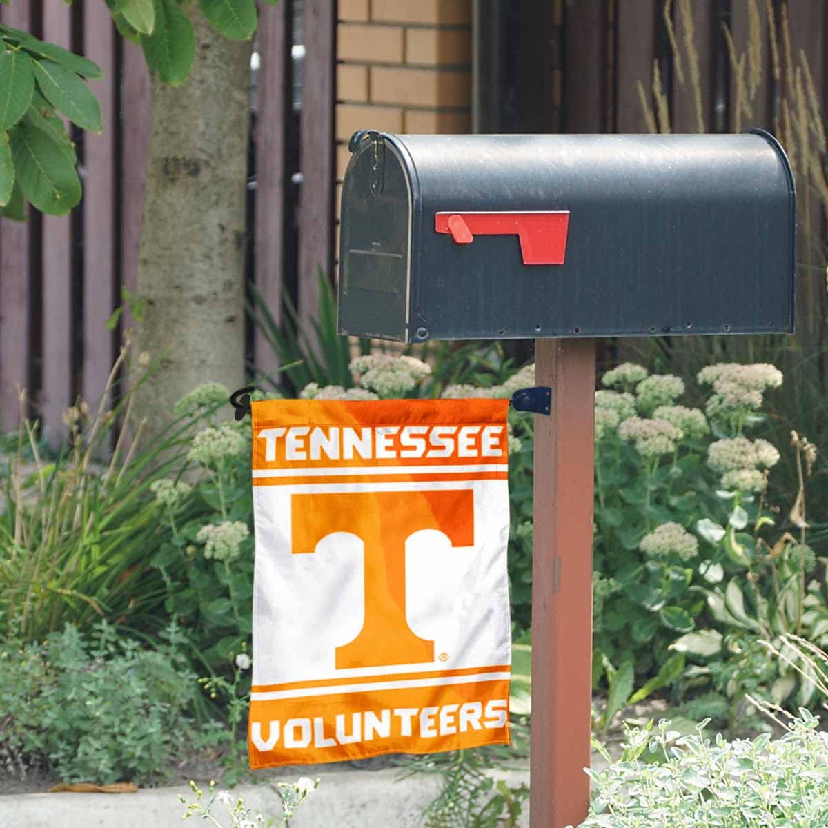 Tennessee Vols Garden Flag and Mailbox Post Pole Mount Holder Set - Sports Collectibles, Sports Memorabilia, Sports Fan Shop, Sports Gifts