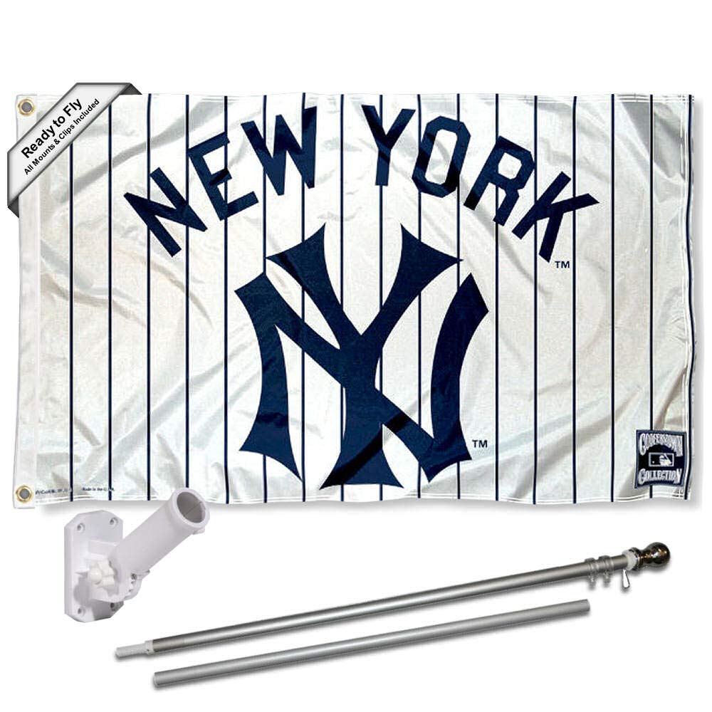 WinCraft New York Yankees Vintage Retro Flag Pole and Bracket Set - Sports Collectibles, Sports Memorabilia, Sports Fan Shop, Sports Gifts