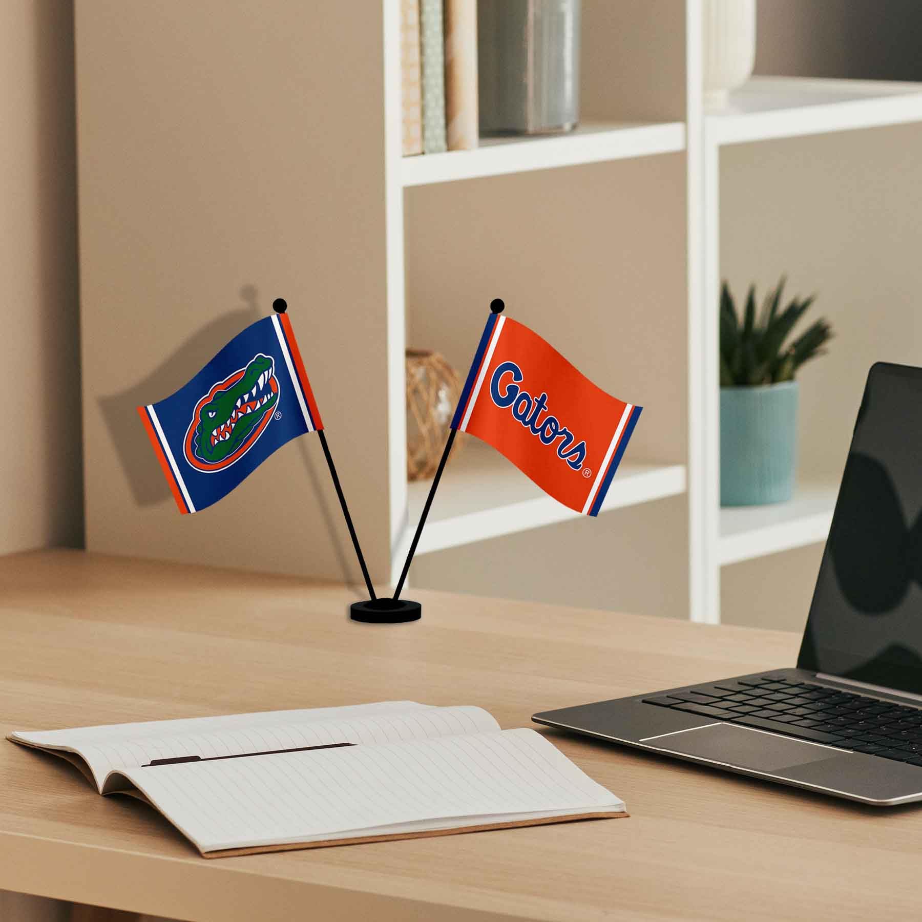 WinCraft Florida Gators Desk and Table Top Flags - Sports Collectibles, Sports Memorabilia, Sports Fan Shop, Sports Gifts
