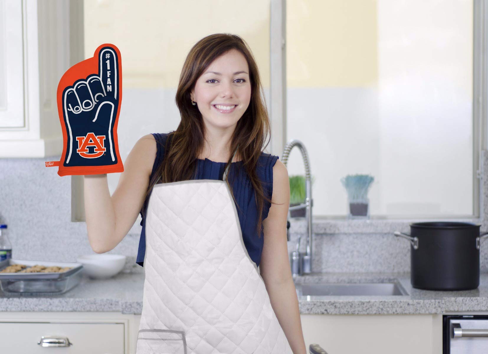 YouTheFan NCAA Auburn Tigers #1 Oven Mitt - Sports Collectibles, Sports Memorabilia, Sports Fan Shop, Sports Gifts