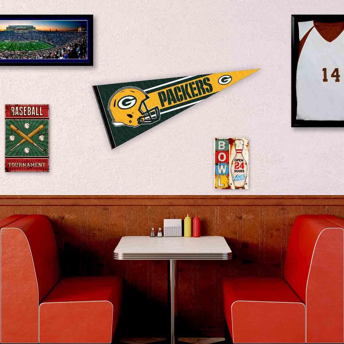 WinCraft Green Bay Packers Official 30 inch Large Pennant - Sports Collectibles, Sports Memorabilia, Sports Fan Shop, Sports Gifts