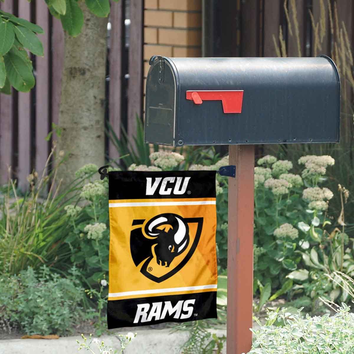 Virginia Commonwealth Rams Garden Flag and Mailbox Post Pole Mount Holder Set - Sports Collectibles, Sports Memorabilia, Sports Fan Shop, Sports Gifts