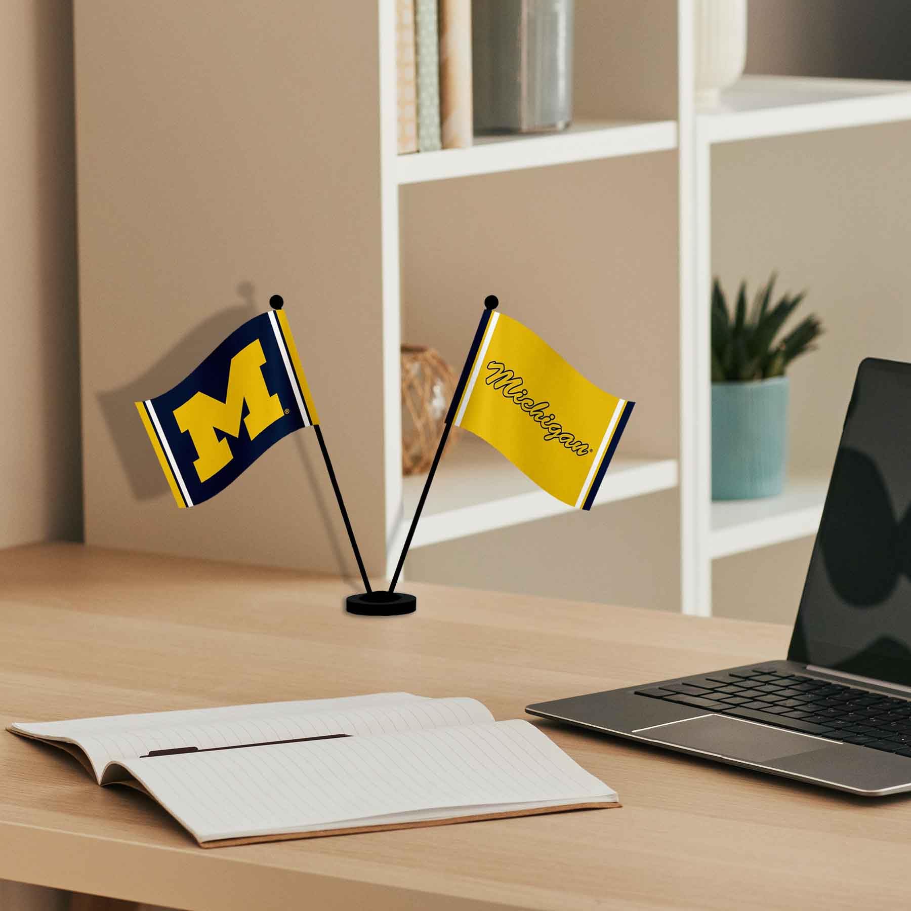 WinCraft Michigan Team University Wolverines Desk and Table Top Flags - Sports Collectibles, Sports Memorabilia, Sports Fan Shop, Sports Gifts