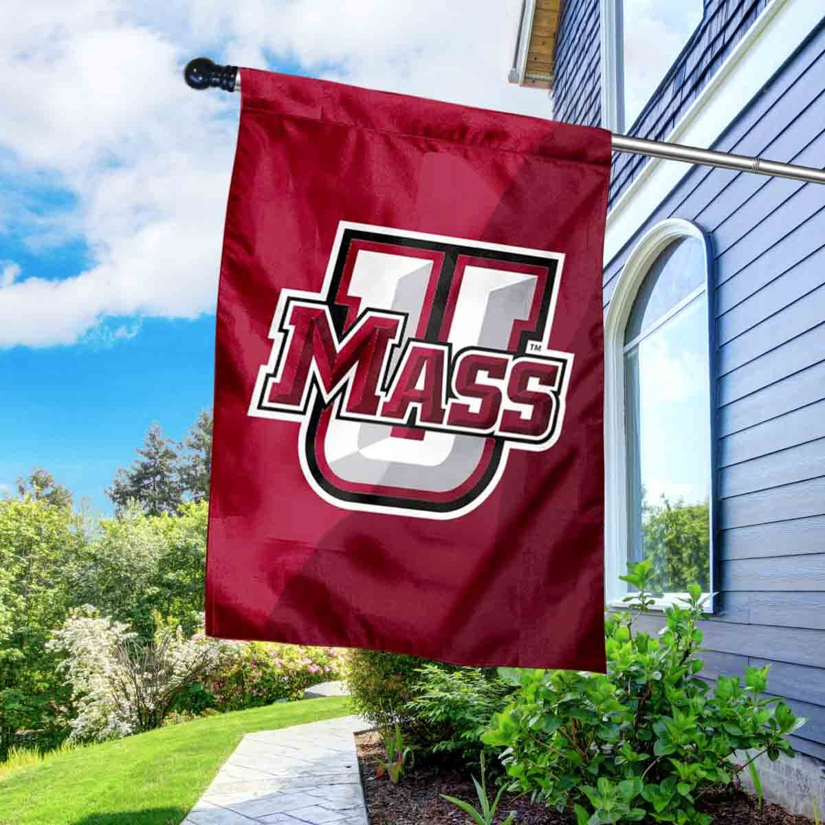 Massachusetts Minutemen House Flag with Flag Pole Set - Sports Collectibles, Sports Memorabilia, Sports Fan Shop, Sports Gifts