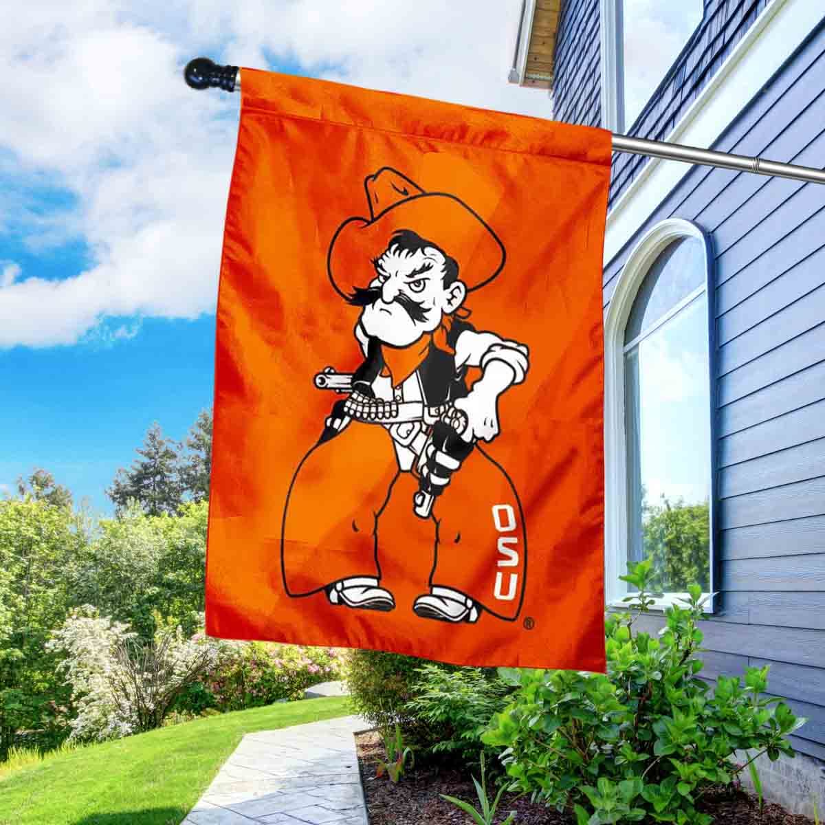 College Flags & Banners Co. OK State Pistol Pete Logo Banner Flag with Flag Pole Set - Sports Collectibles, Sports Memorabilia, Sports Fan Shop, Sports Gifts