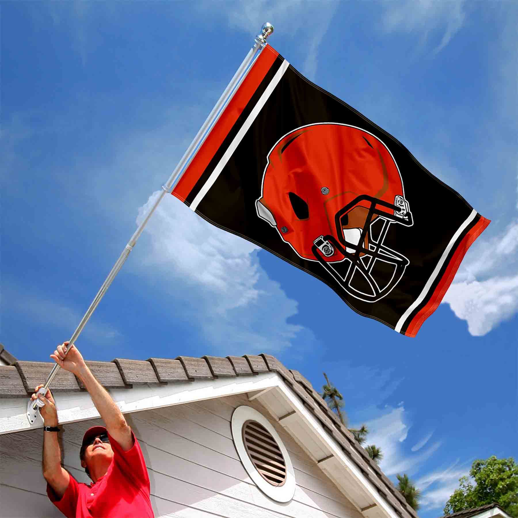 WinCraft Cleveland Browns New Helmet Grommet Pole Flag - Sports Collectibles, Sports Memorabilia, Sports Fan Shop, Sports Gifts