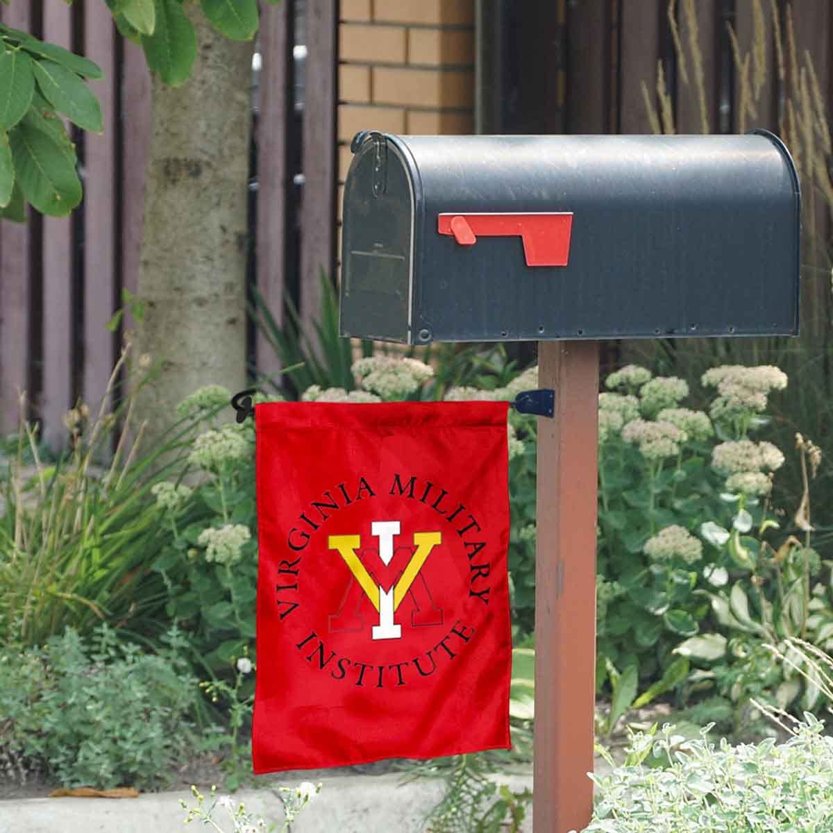 VMI Keydets Garden Flag and Mailbox Post Pole Mount Holder Set - Sports Collectibles, Sports Memorabilia, Sports Fan Shop, Sports Gifts