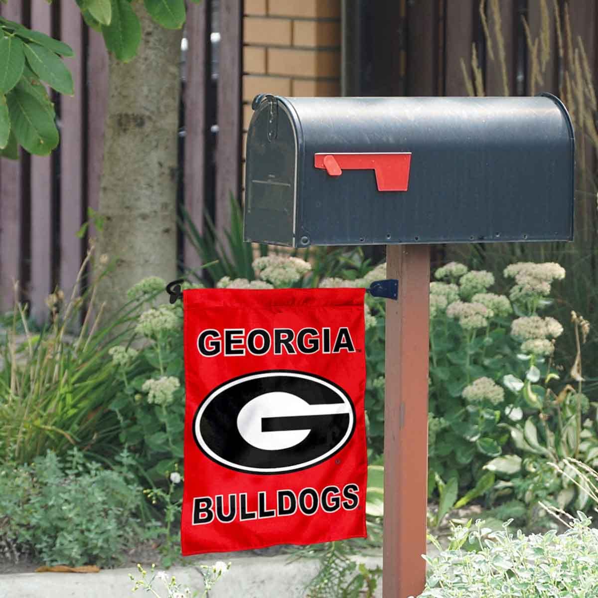 College Flags & Banners Co. UGA Bulldogs Garden Flag and Mailbox Post Pole Mount Holder Set - Sports Collectibles, Sports Memorabilia, Sports Fan Shop, Sports Gifts