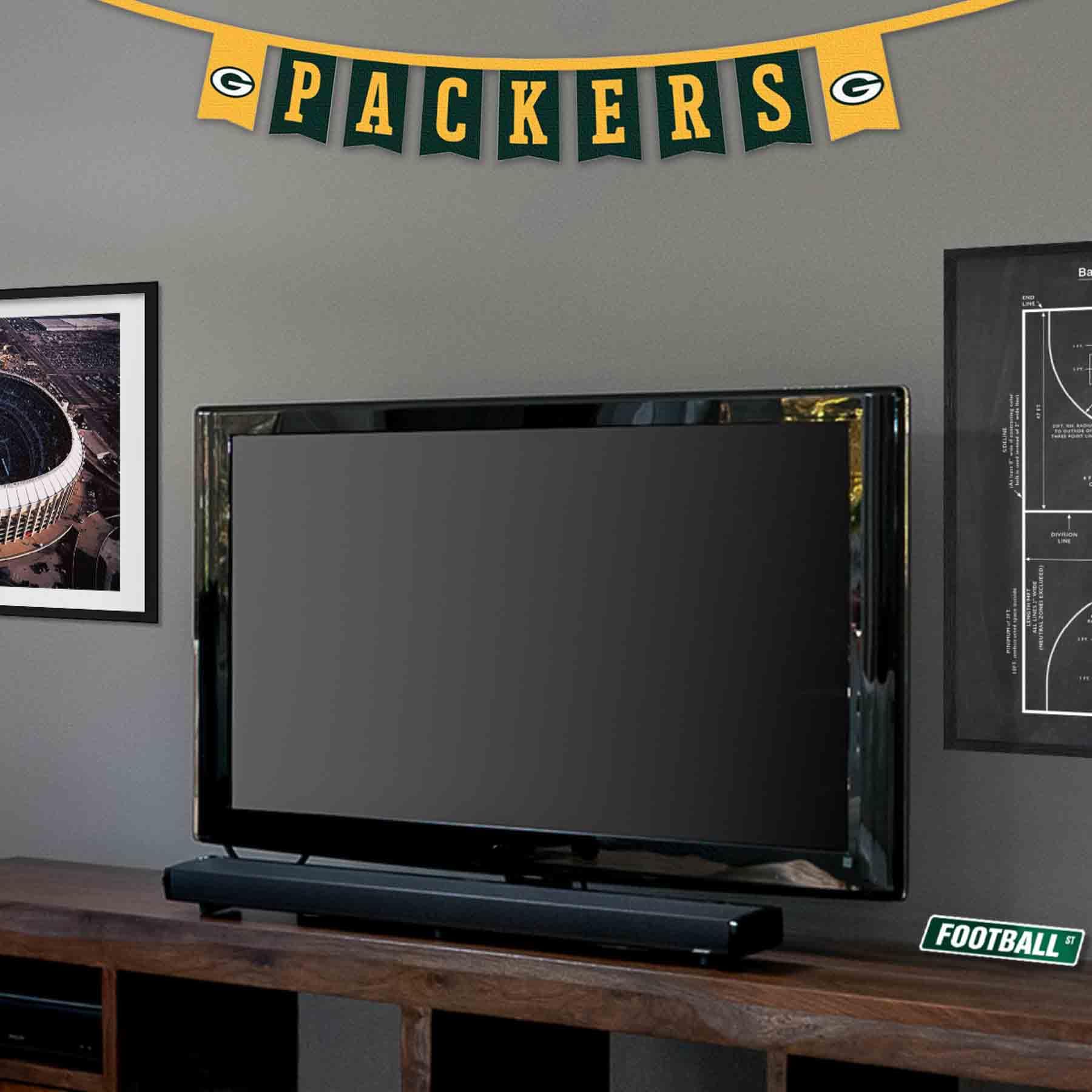 WinCraft Green Bay Packers Banner String Pennant Flags - Sports Collectibles, Sports Memorabilia, Sports Fan Shop, Sports Gifts