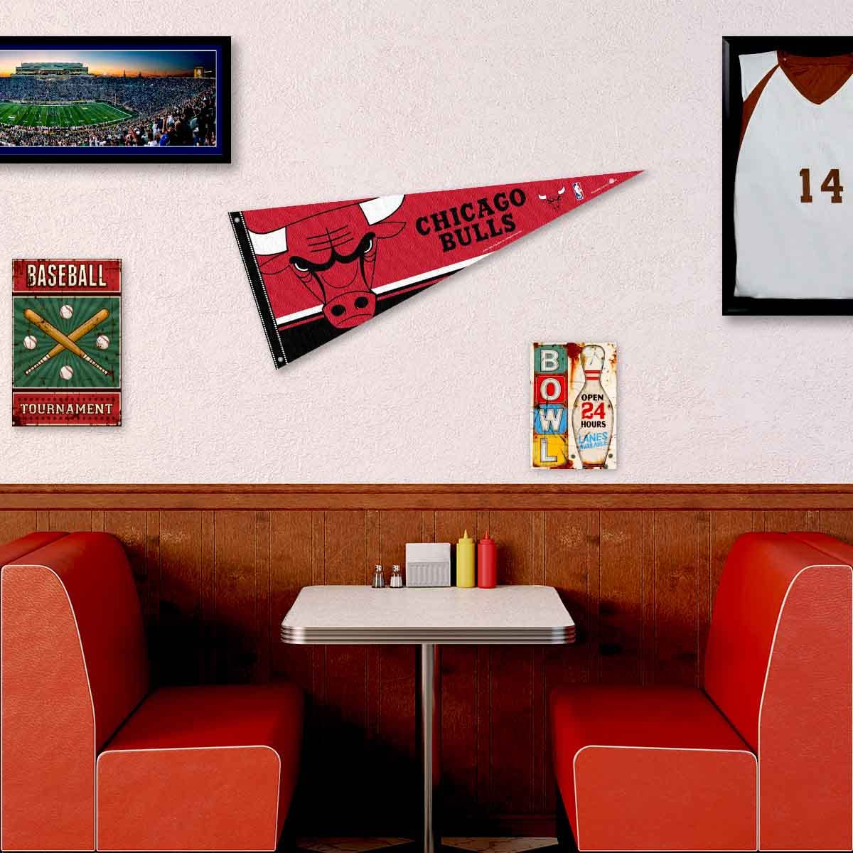 Chicago Bulls Pennant Flag and Wall Tack Pads Mounts - Sports Collectibles, Sports Memorabilia, Sports Fan Shop, Sports Gifts