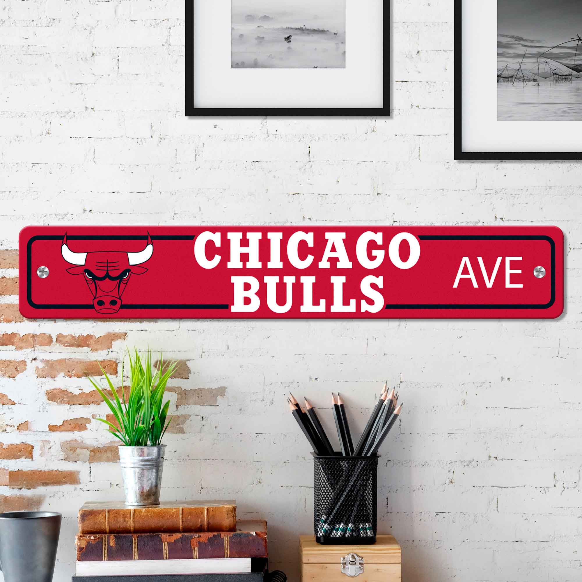 NBA - Chicago Bulls Street Sign - Sports Gifts, Sports Memorabilia, Sports Collectibles, Fan Shop