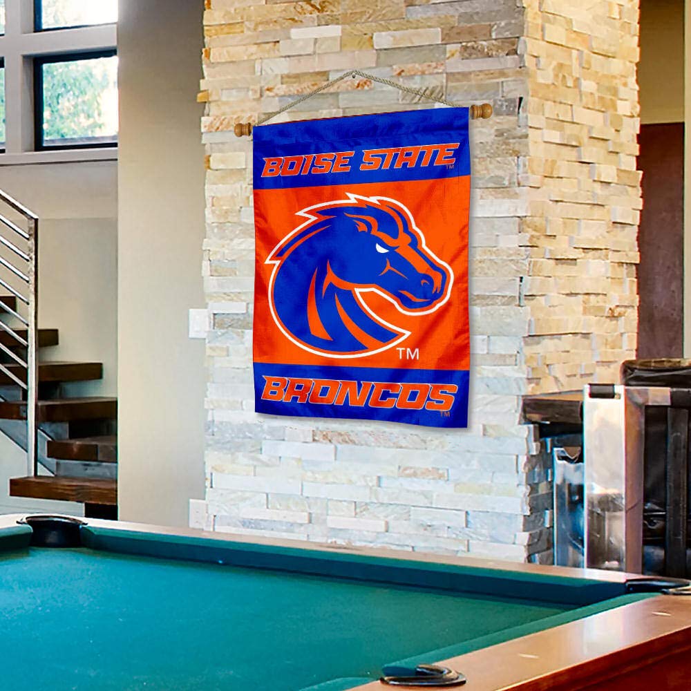 Boise State New Logo House Flag and Wood Banner Pole Set - Sports Collectibles, Sports Memorabilia, Sports Fan Shop, Sports Gifts